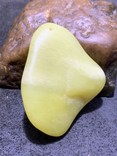 精美岫玉手工雕刻佛字吊坠（把件）一个 精美岫玉手工雕刻佛字吊坠（把件）一个