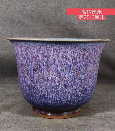 旧藏美品，钧窑玫瑰紫釉仰钟式花盆 - 旧藏美品，钧窑玫瑰紫釉仰钟式花盆
