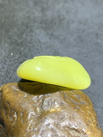 精美岫玉手工雕刻佛字吊坠（把件）一个 精美岫玉手工雕刻佛字吊坠（把件）一个