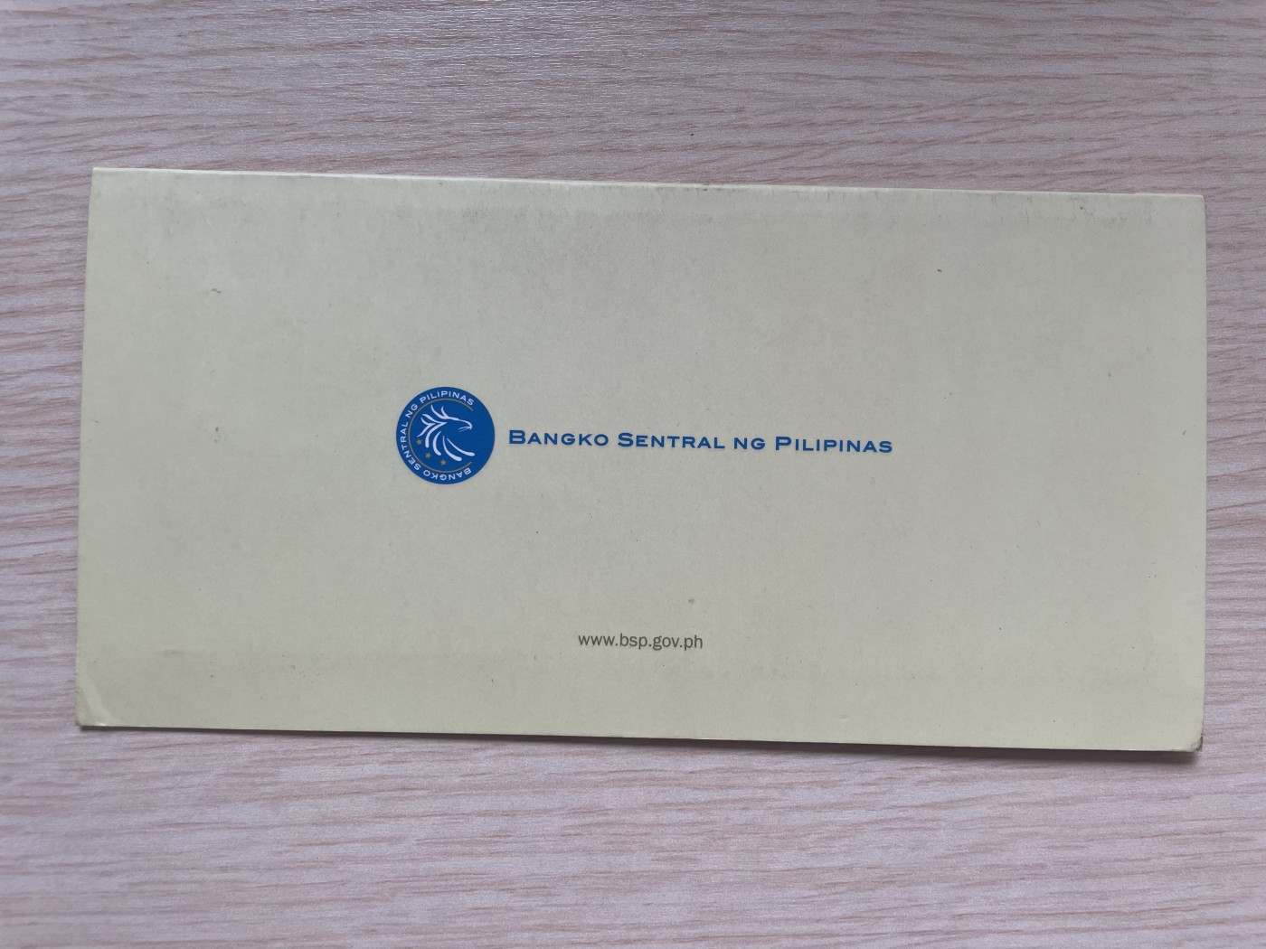 乐淘淘纸币精选 第19期  【A029878】菲律宾2001年纸币 2000比索 纪念钞 原册装 未发行缩小版A冠