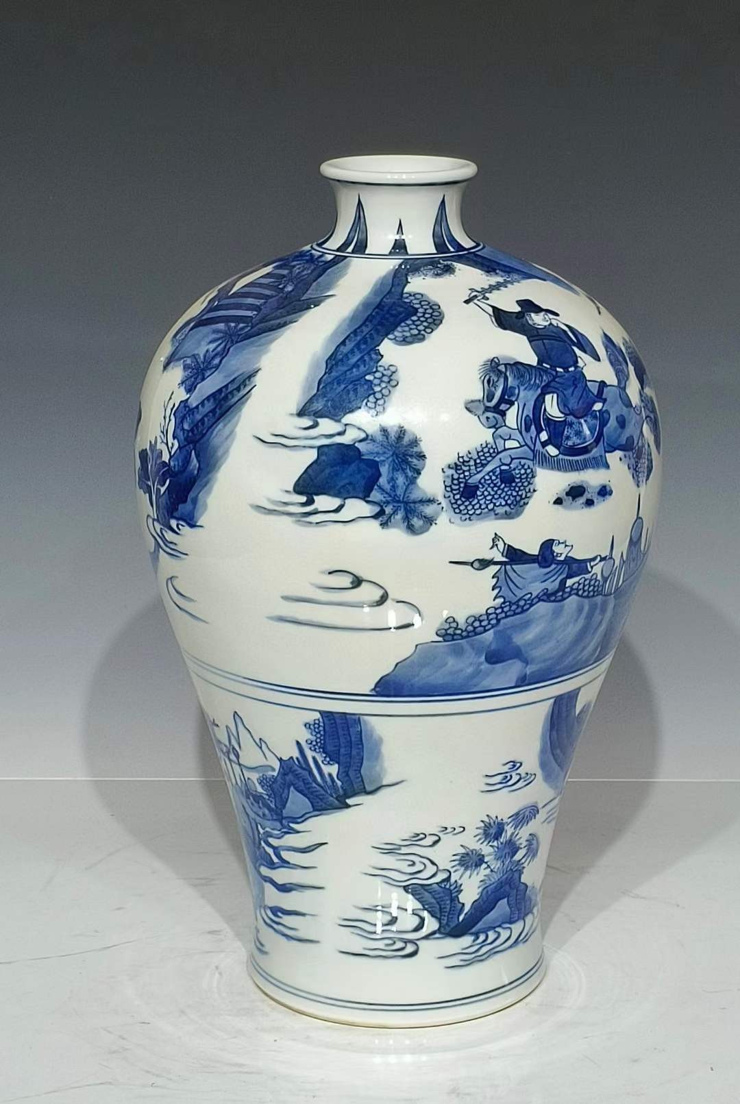 【当店一番人気】 美品·款识“大清康熙年制”精工细作满工青花人物故事纹梅瓶 工芸品