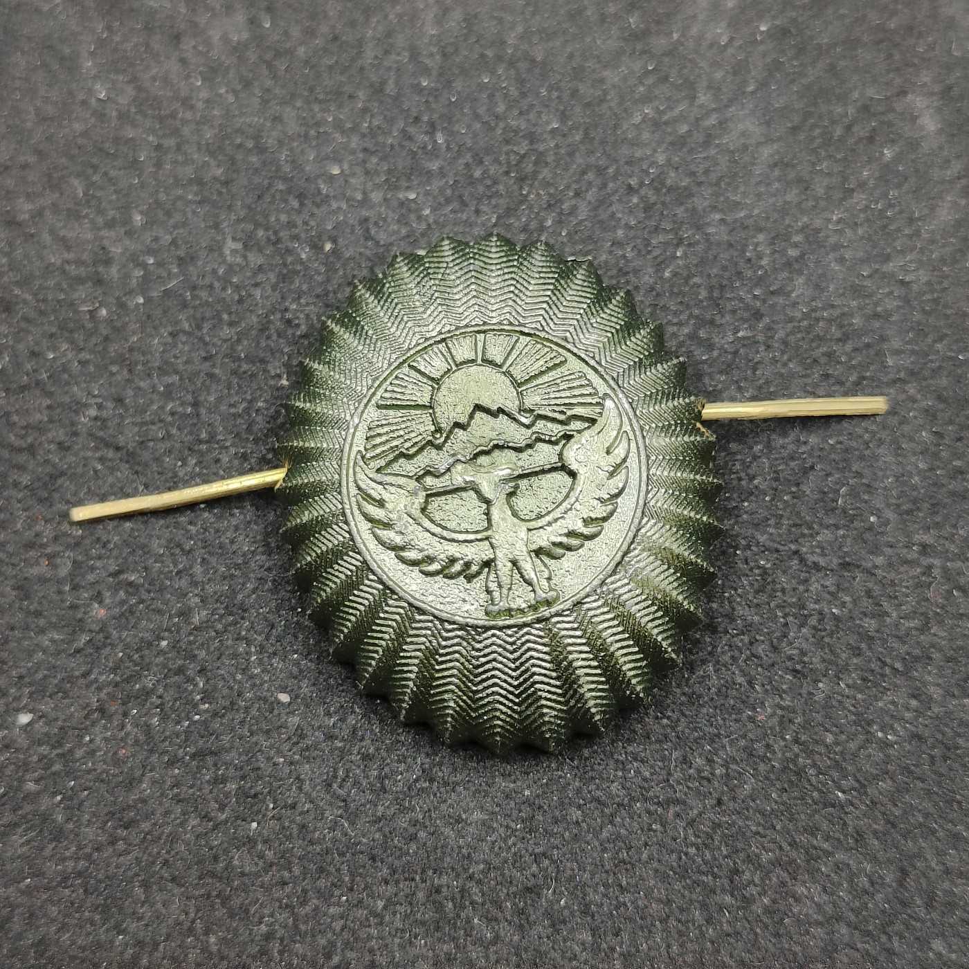 全场0元起拍 第91期 咸鱼国勋章拍卖专场 9月17日（周日）下午6：00开始 独联体 吉尔吉斯斯坦 苏联模式帽徽