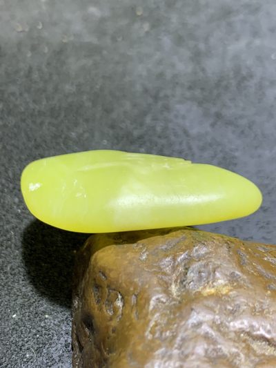 精美岫玉手工雕刻佛字吊坠（把件）一个 精美岫玉手工雕刻佛字吊坠（把件）一个