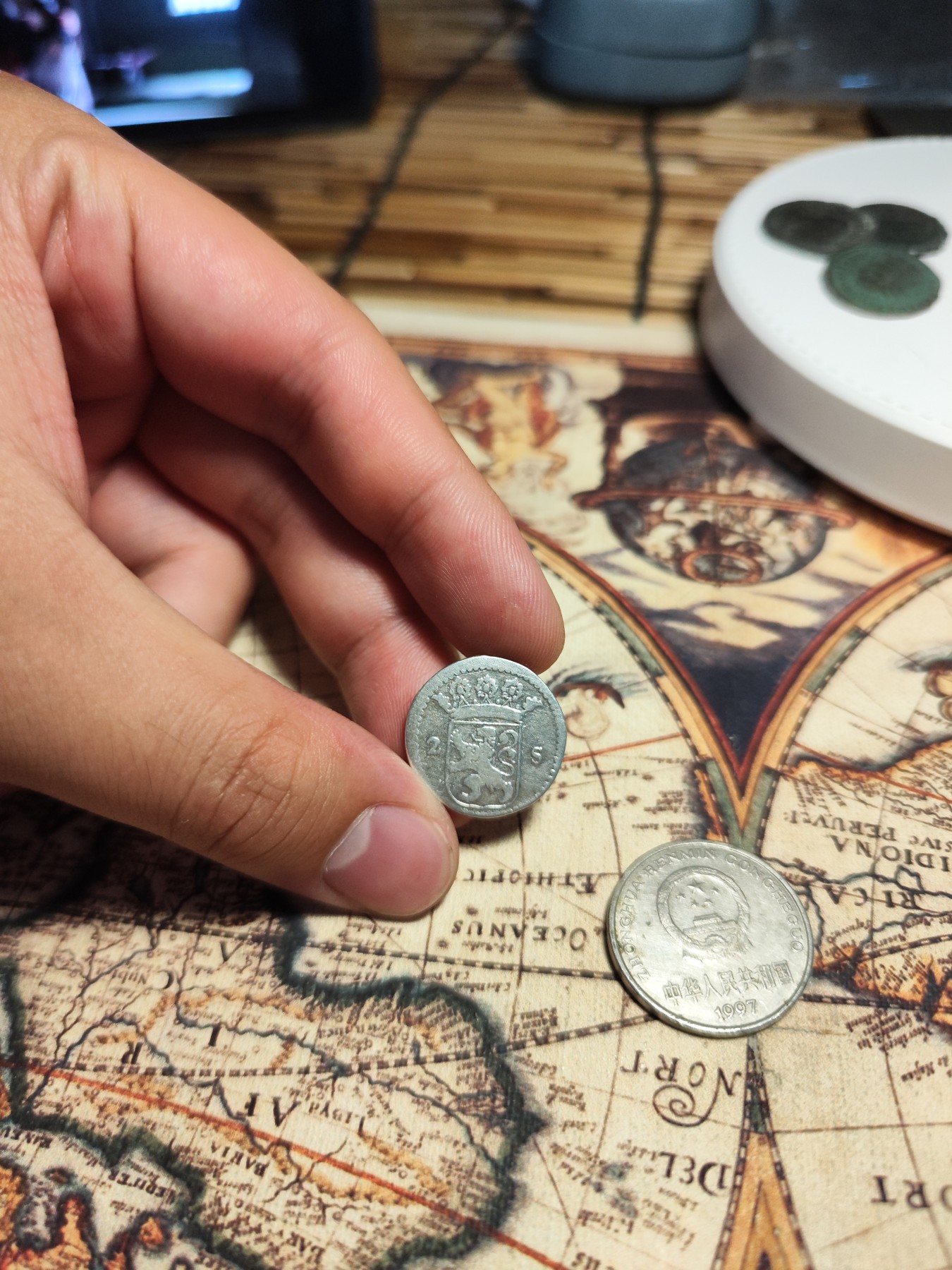 【大巴扎】第12回：欧洲金银币，美洲银币，美国银币，丝路钱币（全场包邮） 荷兰1710年2S狮子小银币，10年代，跨越百年、荷兰最经典的一款钱币。最强盛时期、除本土外、也直接流通使用于各荷属殖民地