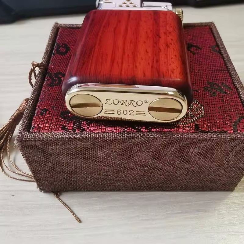 免费刻字一键弹射煤油打火机