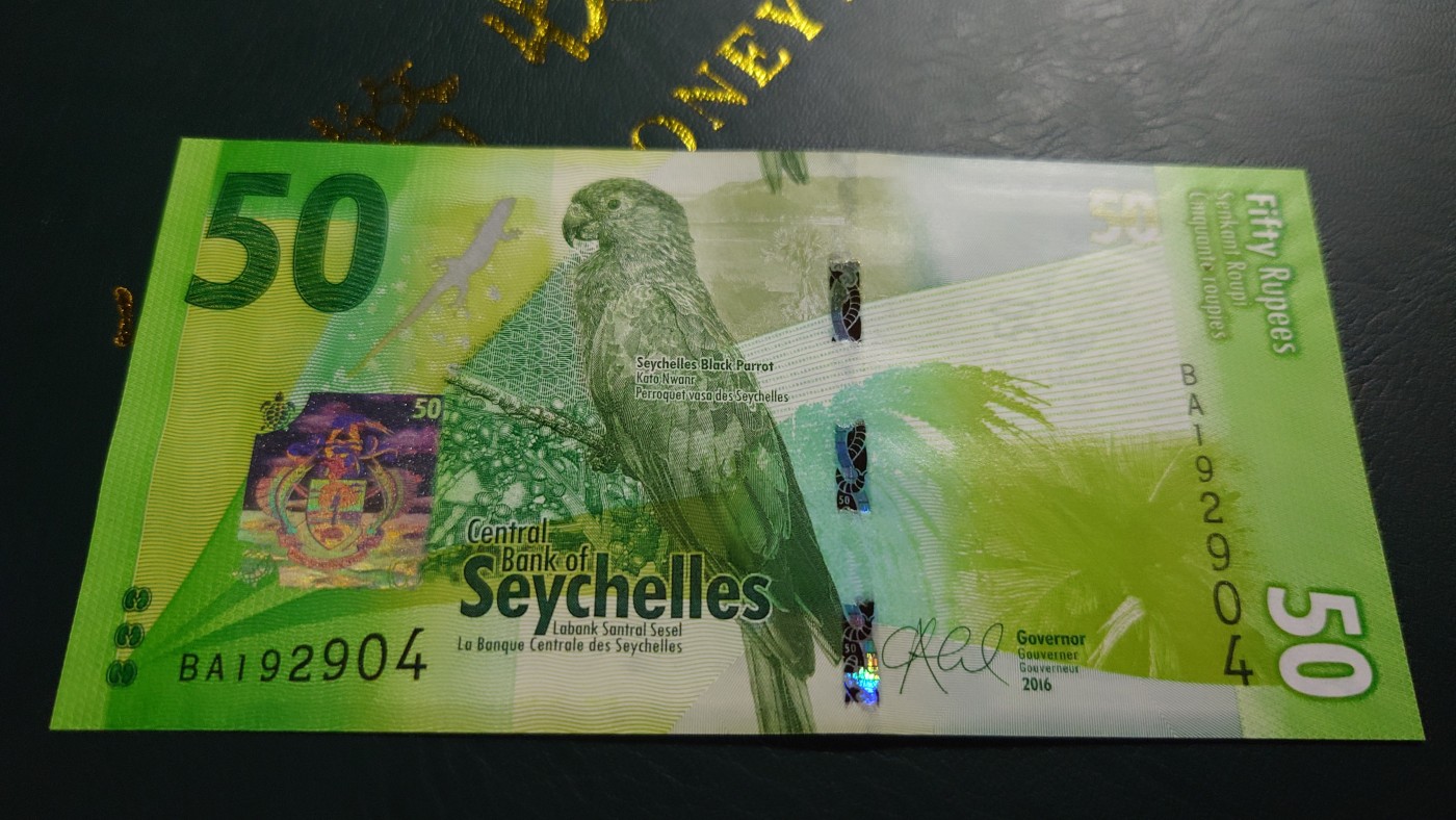 【世界钱币】精选微拍第69期暨2023年第十六期 多款纸币裸钞超低价起拍(第一场) 【售出】2016年塞舌尔50卢比 全新绝品尾号904(群里大多数都卖120-130)