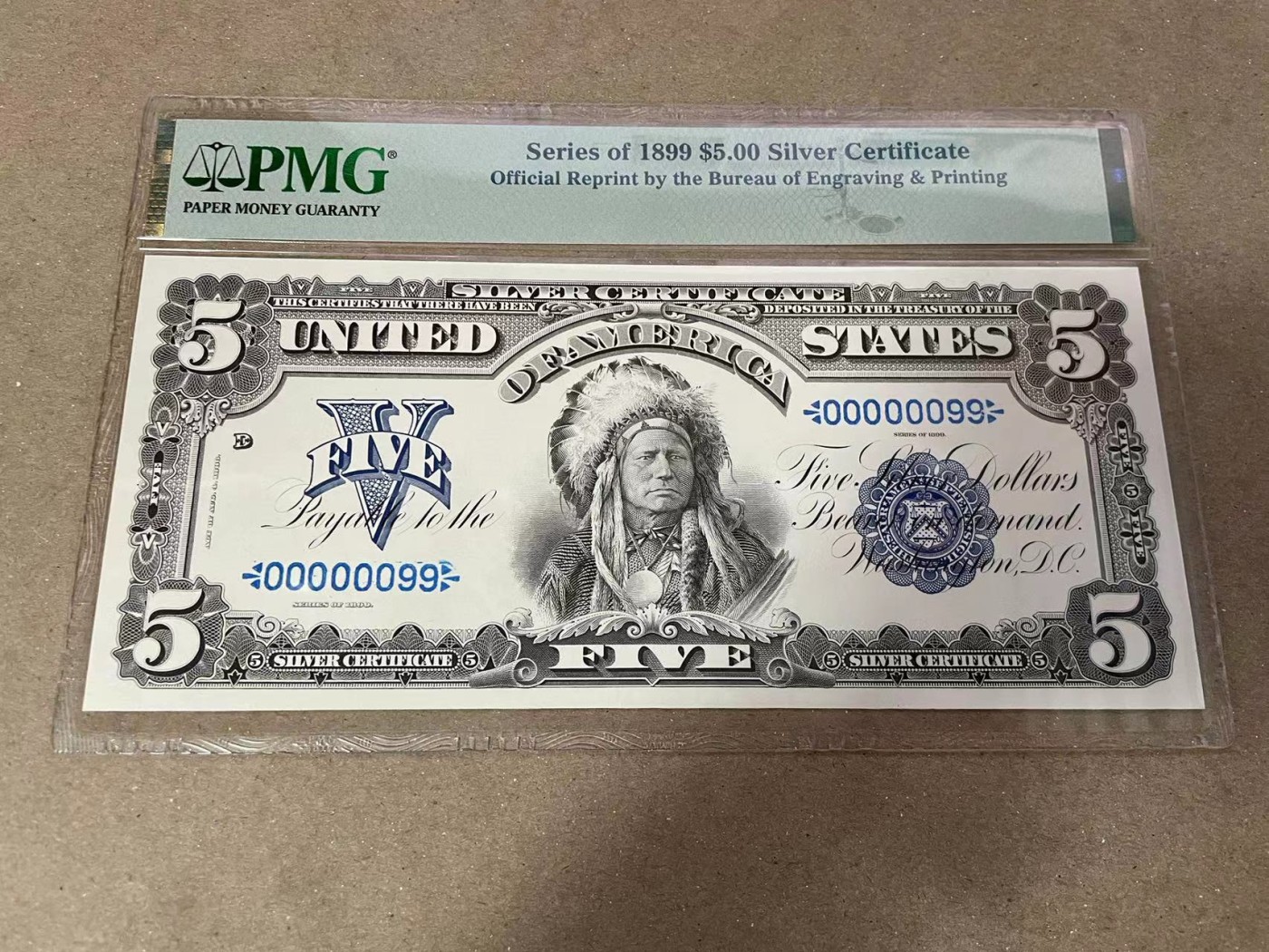 【Blue Auction】✨世界纸币精拍第371期【精】 【雕刻版印样99号】美国 1899年5美金 经典酋长 非实钞 PMG入壳