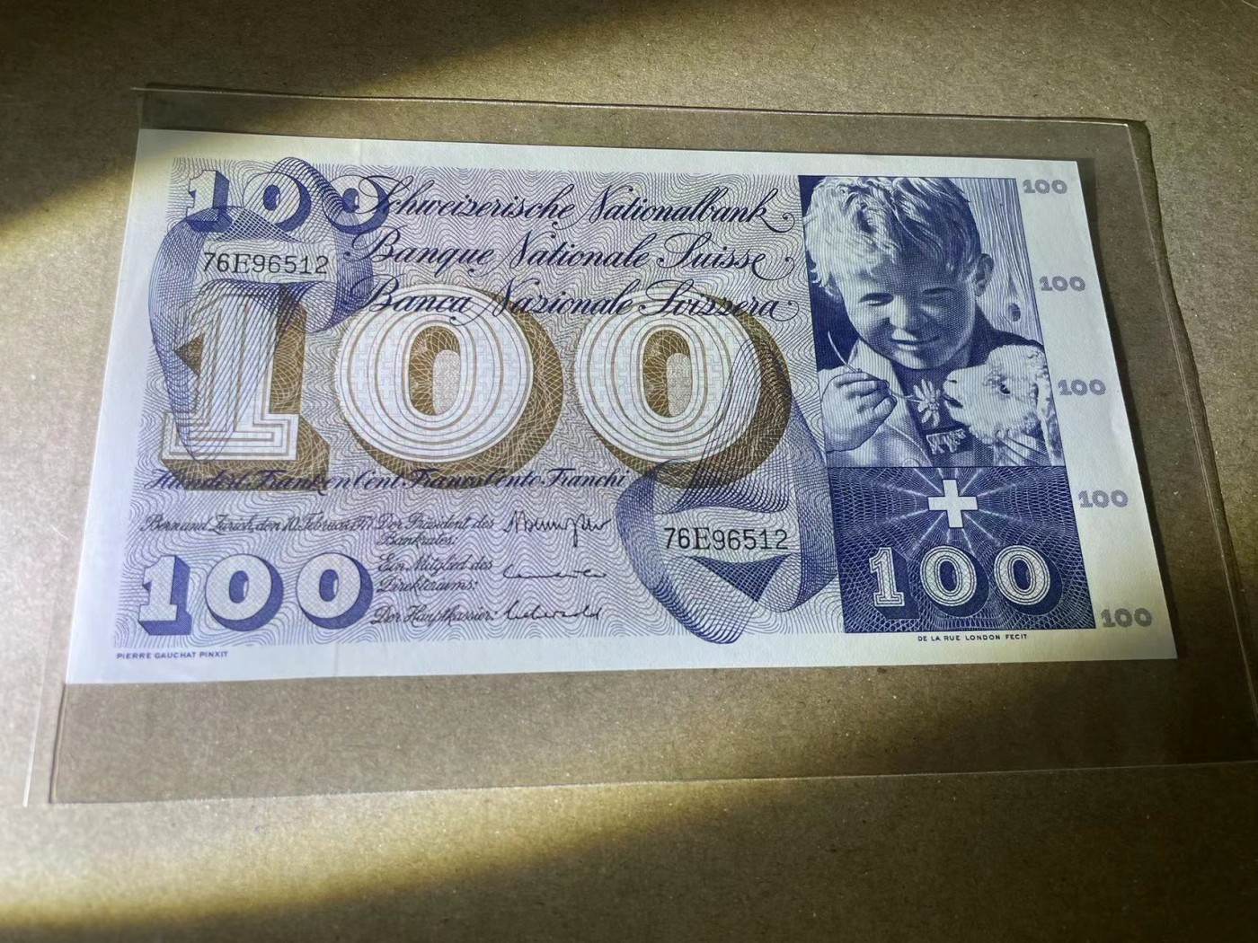 【Blue Auction】✨世界纸币精拍第371期【精】 【无47】瑞士 1976年100法郎 圣马丁割袍 UNC（轻微印子&一点荧光斑）大票幅