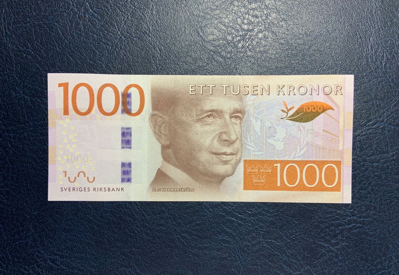 收藏联盟Quantum Auction 第289期拍卖  瑞典2015年1000克朗 品相UNC 瑞典前外长 第二任联合国秘书长达格·哈马舍尔德