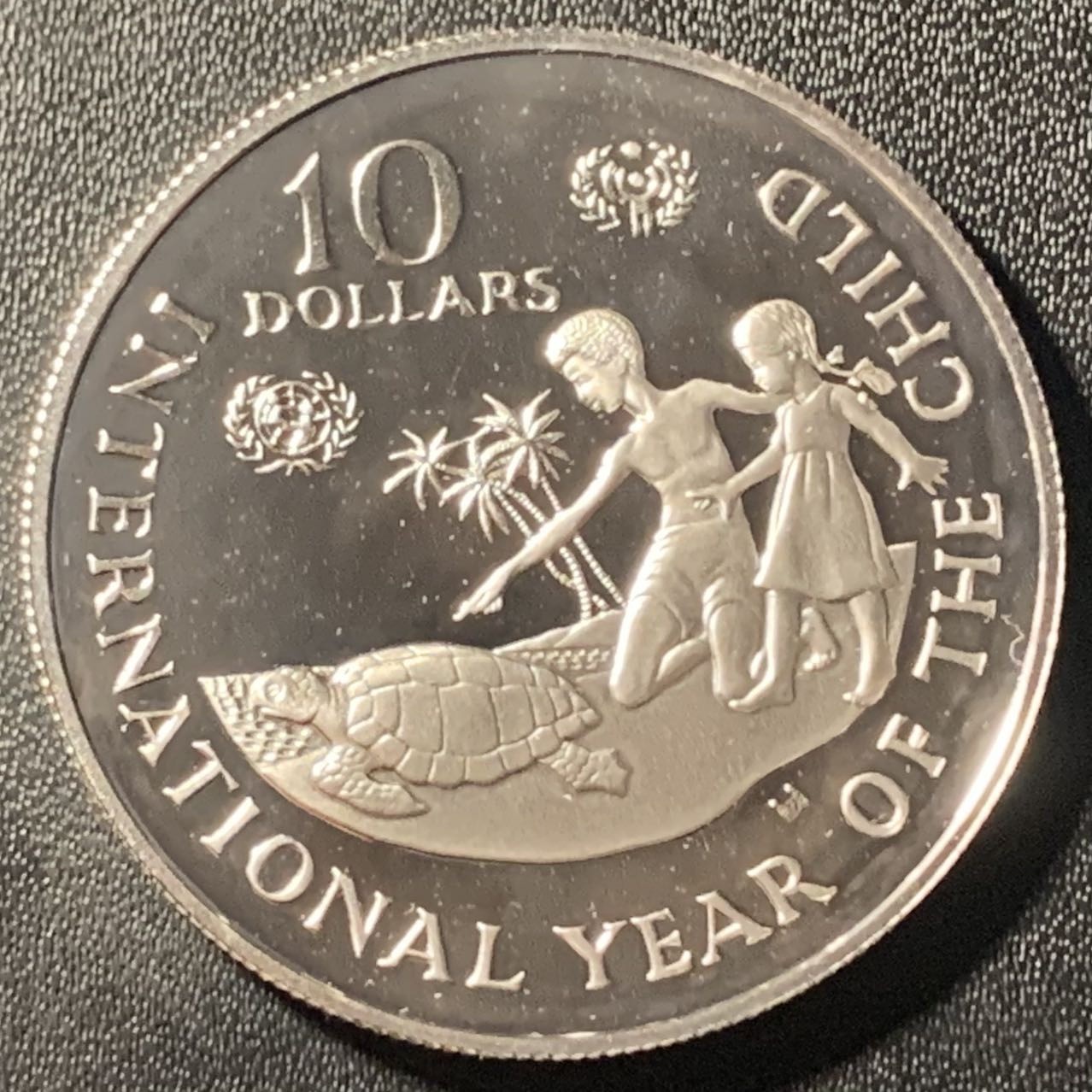 紫瑗钱币——第305期拍卖 开曼群岛 1982年 国际儿童年 10元 28.25克 0.925银 精制