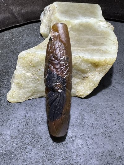 精美亚光高玉化巴西玛瑙手工俏色巧雕金鱼吊坠（把件）一个！ 精美亚光高玉化巴西玛瑙手工俏色巧雕金鱼吊坠（把件）一个！