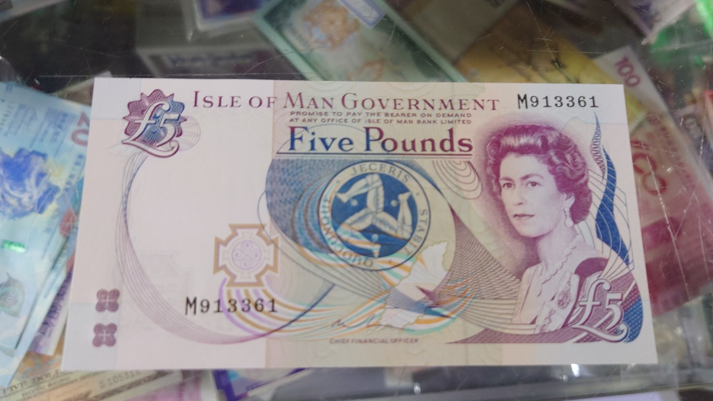 【世界钱币】精选微拍第69期暨2023年第十六期 多款纸币裸钞超低价起拍(第一场) 马恩岛 5镑全新绝品无47