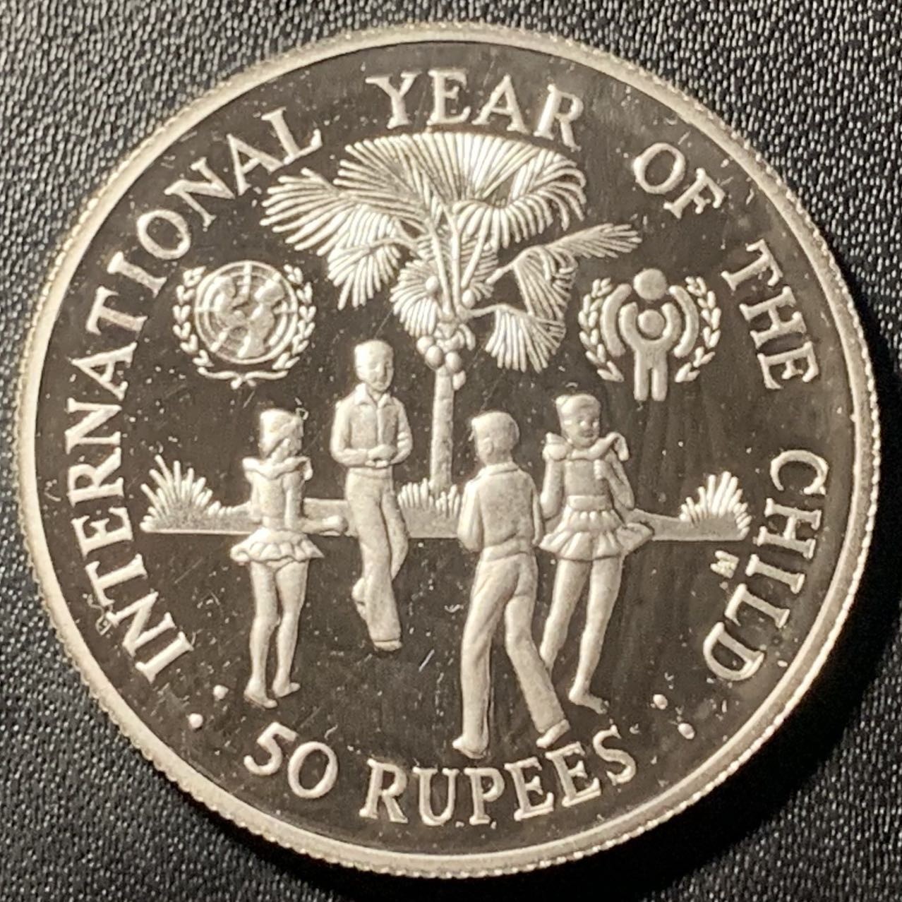 紫瑗钱币——第305期拍卖 塞舌尔 1980年 国际儿童年 50卢比 19.44克 0.925银 精制