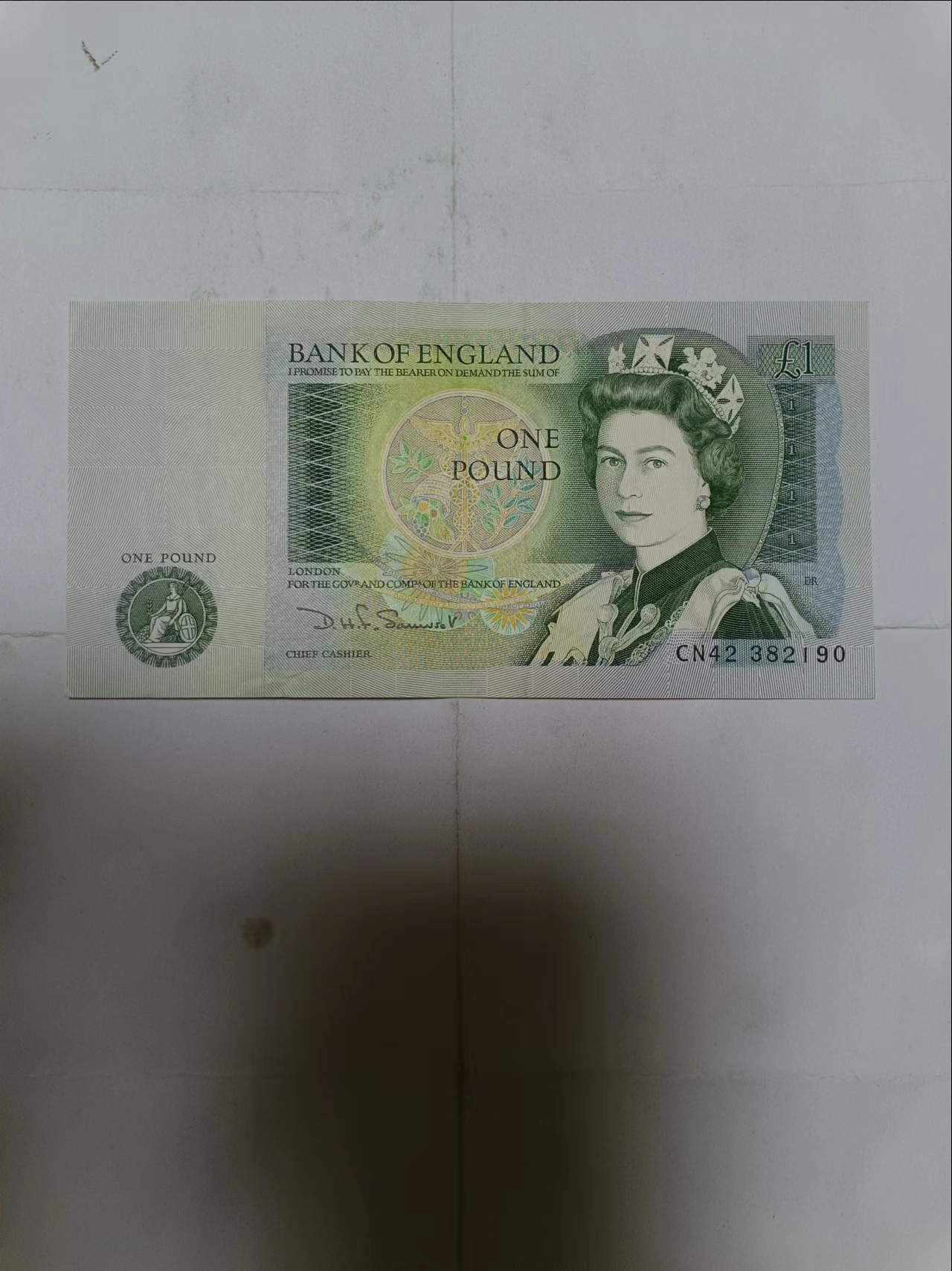 【20230916】非全新纸币第六十六场 英国D序列1镑，好品