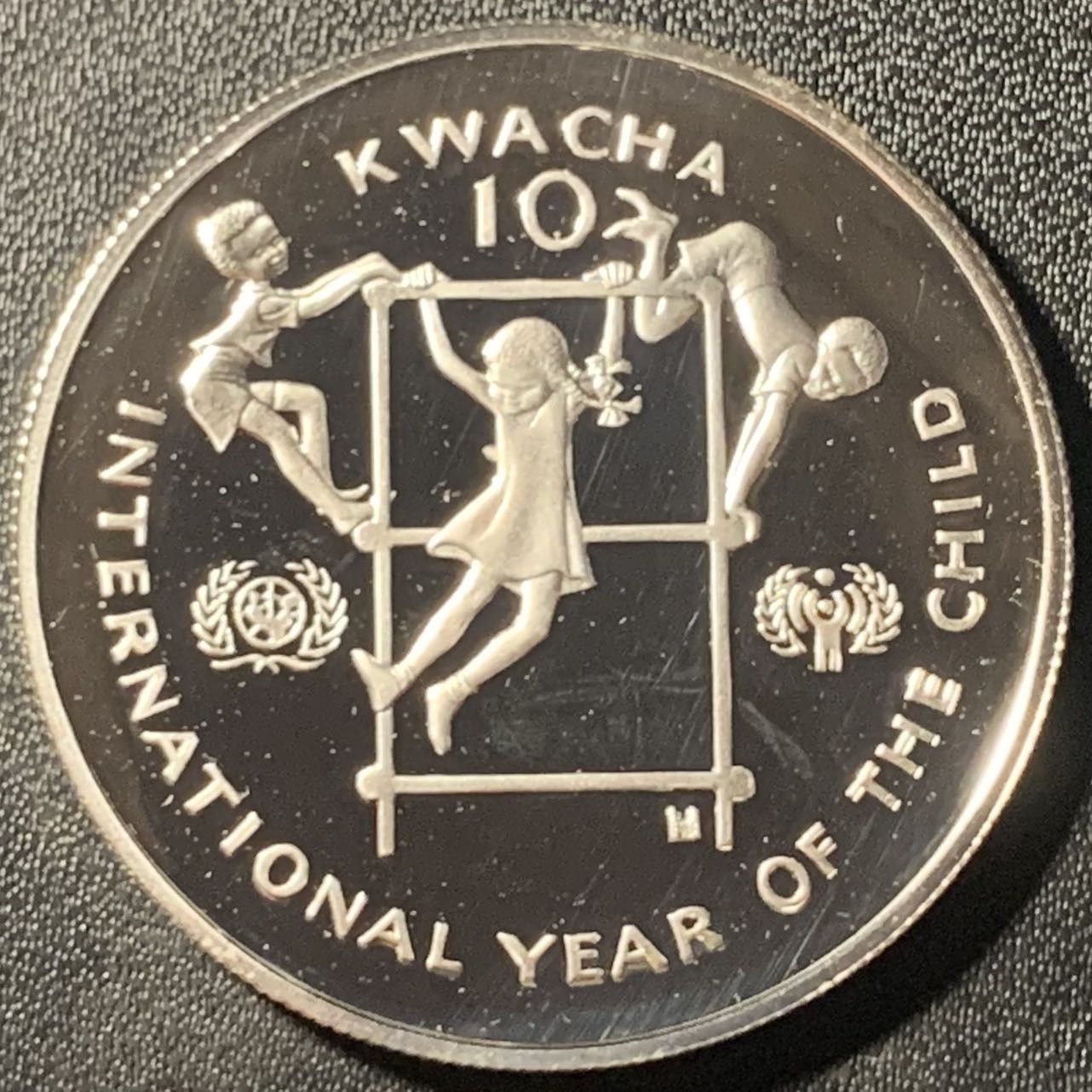 紫瑗钱币——第305期拍卖 赞比亚 1980年 国际儿童年 10克瓦查 27.21克 0.925银 精制