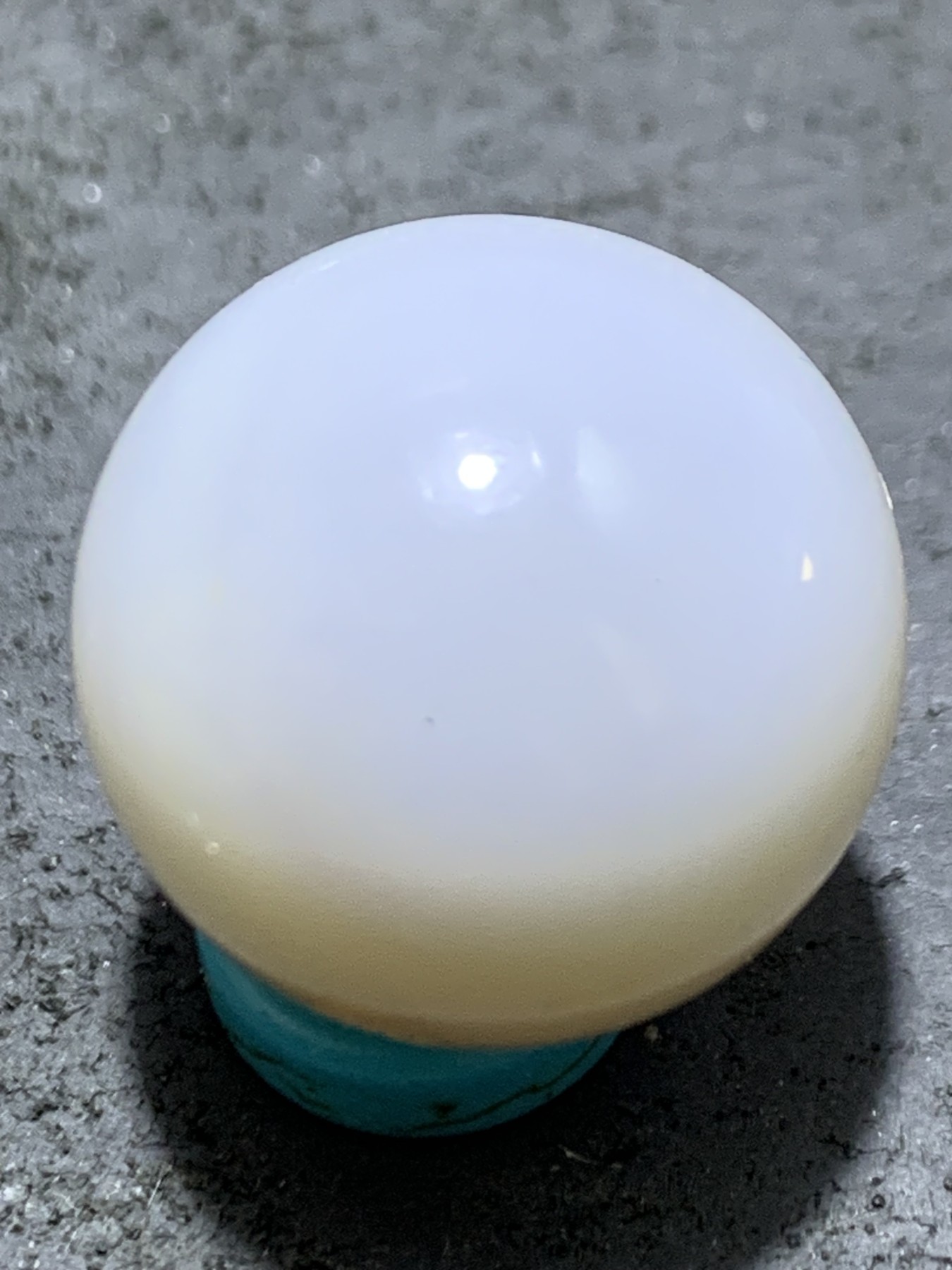 精美高玉化亚光海洋玉髓手工俏色巧雕雄鹰2.0圆珠一个！