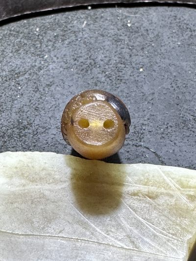 精美亚光高玉化巴西玛瑙手工俏色巧雕金鱼吊坠（把件）一个！ 精美亚光高玉化巴西玛瑙手工俏色巧雕金鱼吊坠（把件）一个！