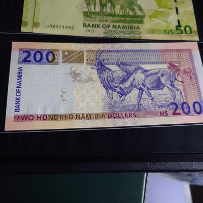 【世界钱币】精选微拍第69期暨2023年第十六期 多款纸币裸钞超低价起拍(第一场) 老版纳米比亚100 全新绝品无4