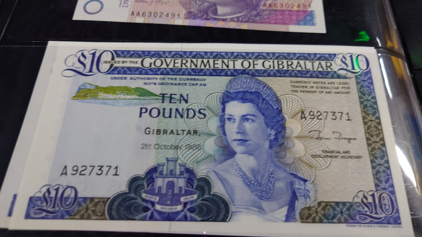 【世界钱币】精选微拍第69期暨2023年第十六期 多款纸币裸钞超低价起拍(第一场) 1986年直布罗陀10镑 全新绝品无4尾号371