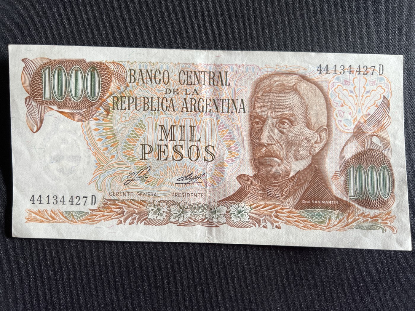 第410期 纸币专场 （无押金，捡漏，全场20包邮，偏远地区除外，接收代拍业务） 阿根廷1000比索