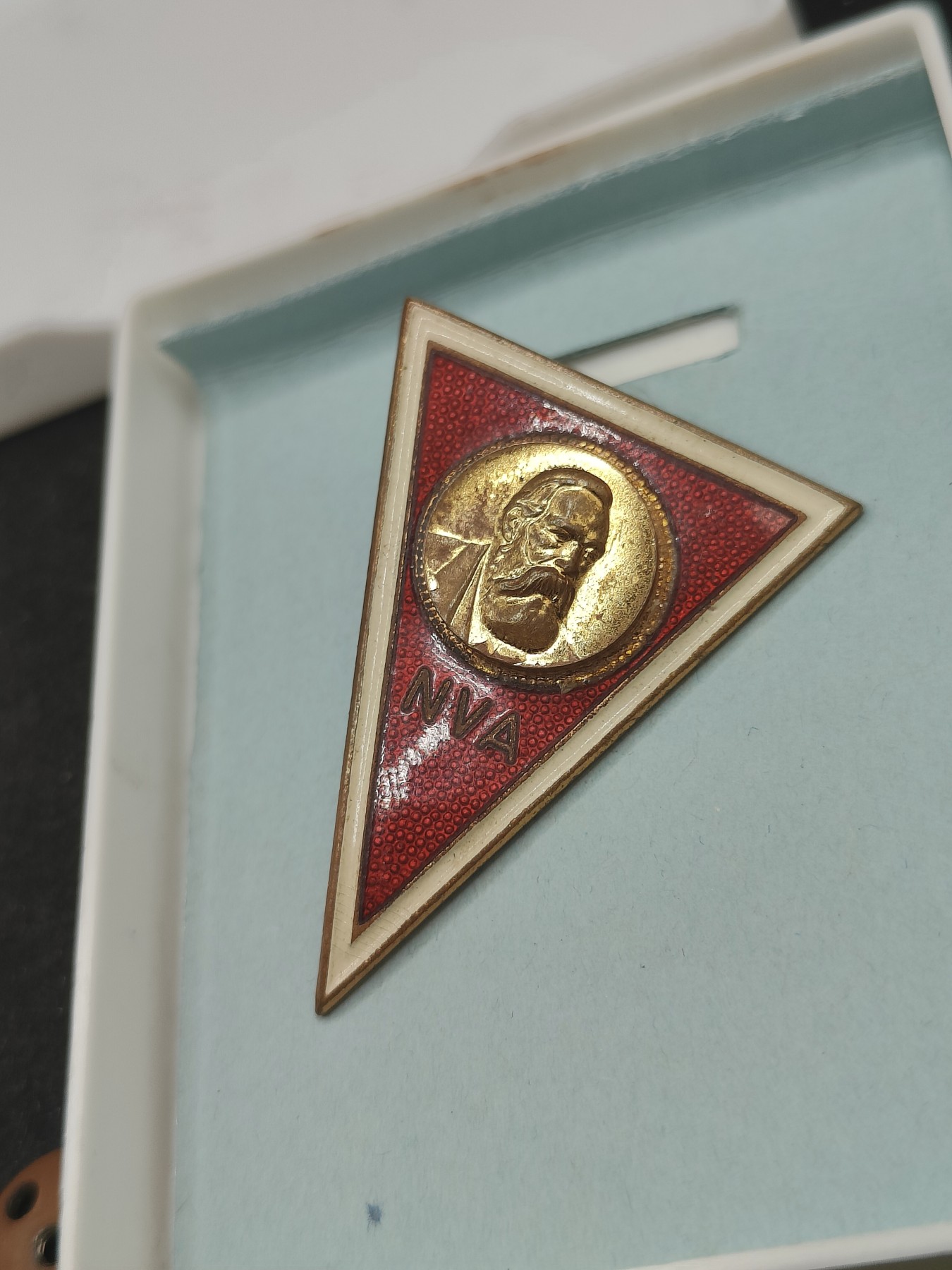 全场0元起拍 第91期 咸鱼国勋章拍卖专场 9月17日（周日）下午6：00开始 美品 东德人民军 高级军官/将官 早期珐琅版 恩格斯军事学院 毕业证章