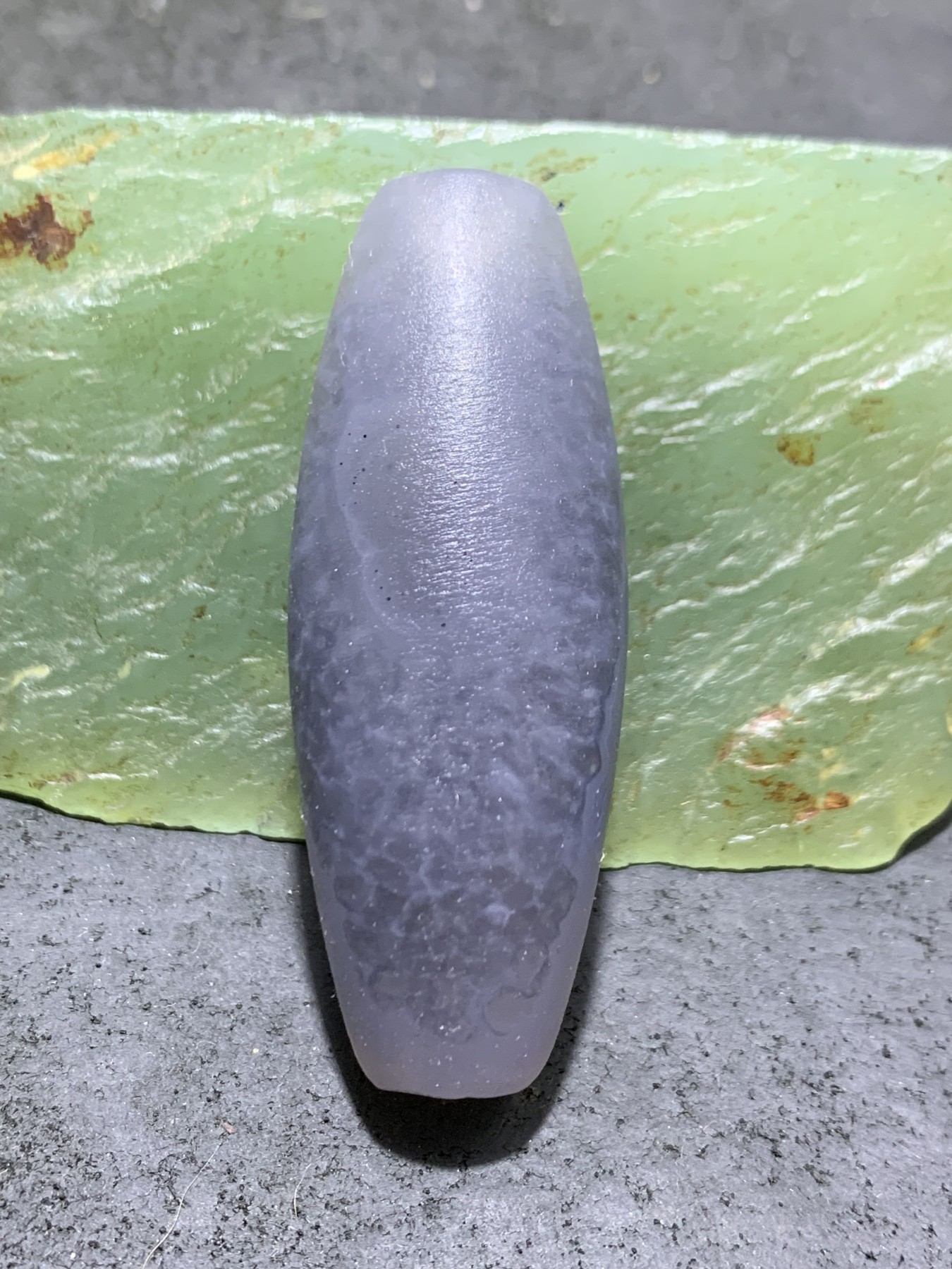 精美天然亚光高玉化蓝玉髓冰飘九眼页岩天珠雕刻一心向佛把件（吊坠）一个