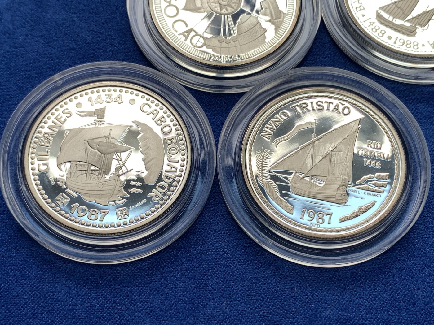 《竞宝斋》第198场-周日，周一 2场 (全场包邮) 原盒证书 葡萄牙1988年 大航海系列第一套 4枚组 100埃斯库多精制大银币 16.5克/枚