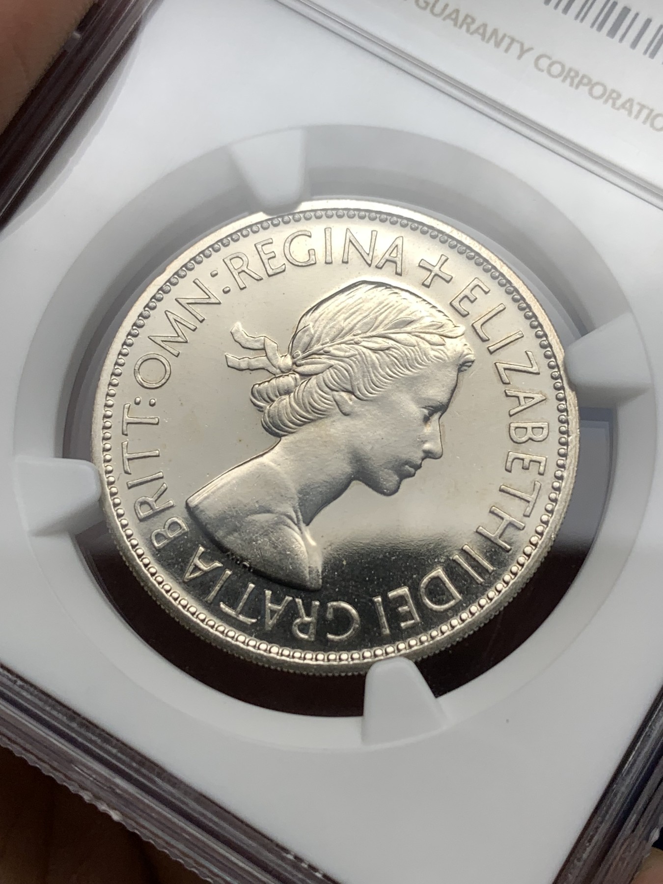 《竞宝斋》第198场-周日，周一 2场 (全场包邮) NGC-PF65 英国1953年伊丽莎白二世加冕首年精制半克朗，高分热门品种