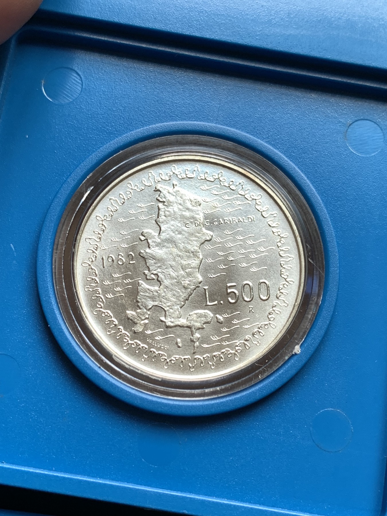 《竞宝斋》第198场-周日，周一 2场 (全场包邮) 盒装 1982年意大利朱塞佩•加里波第逝世100周年纪念 全新500里拉银币