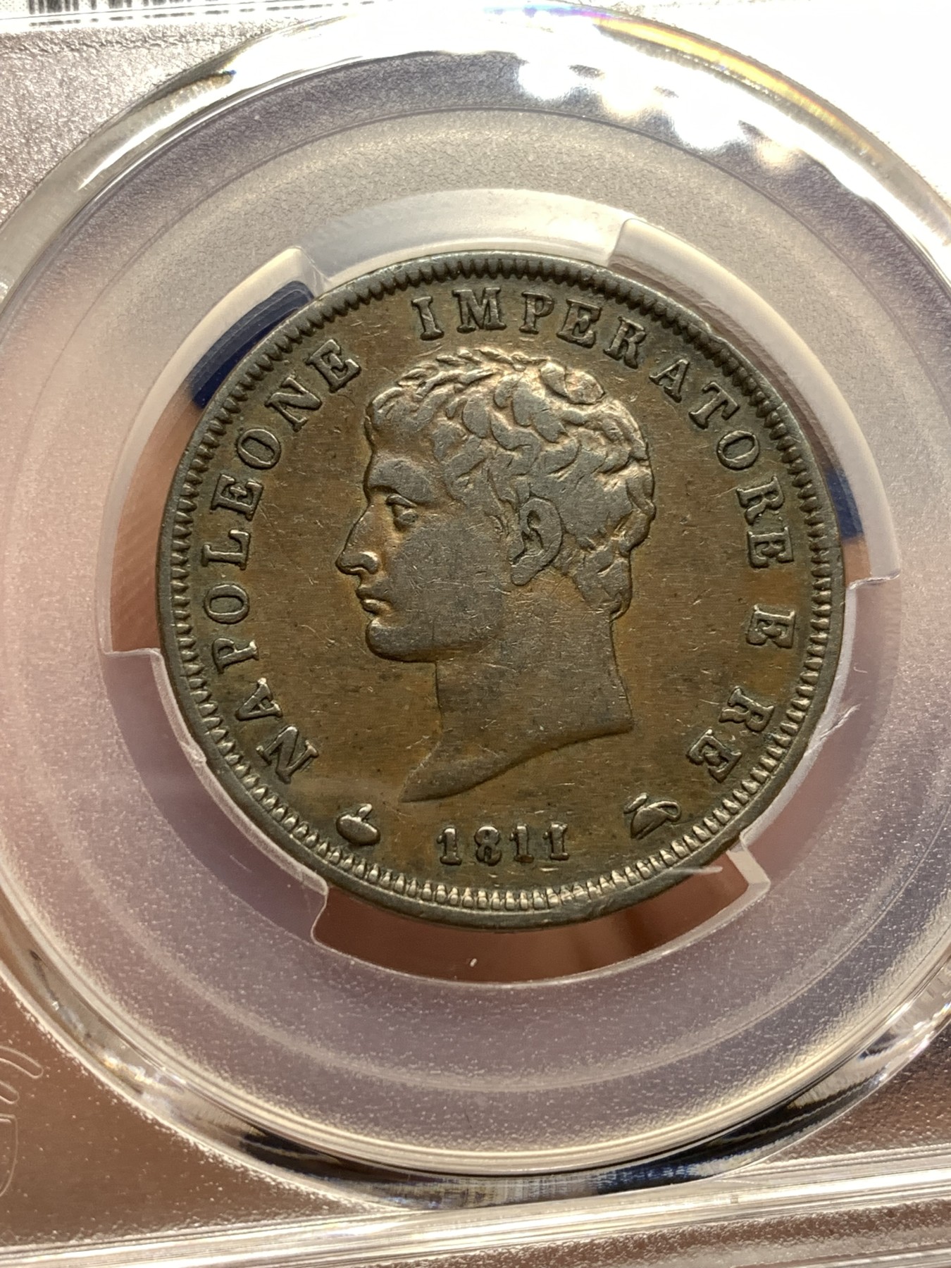 《竞宝斋》第198场-周日，周一 2场 (全场包邮) 亚军分 PCGS-XF40BN  1811M 拿破仑意大利1索尔迪大铜币，高分天价的品种，pc记录更高分仅1枚。拿皇+铁皇冠，眉眼清晰，给分保守。