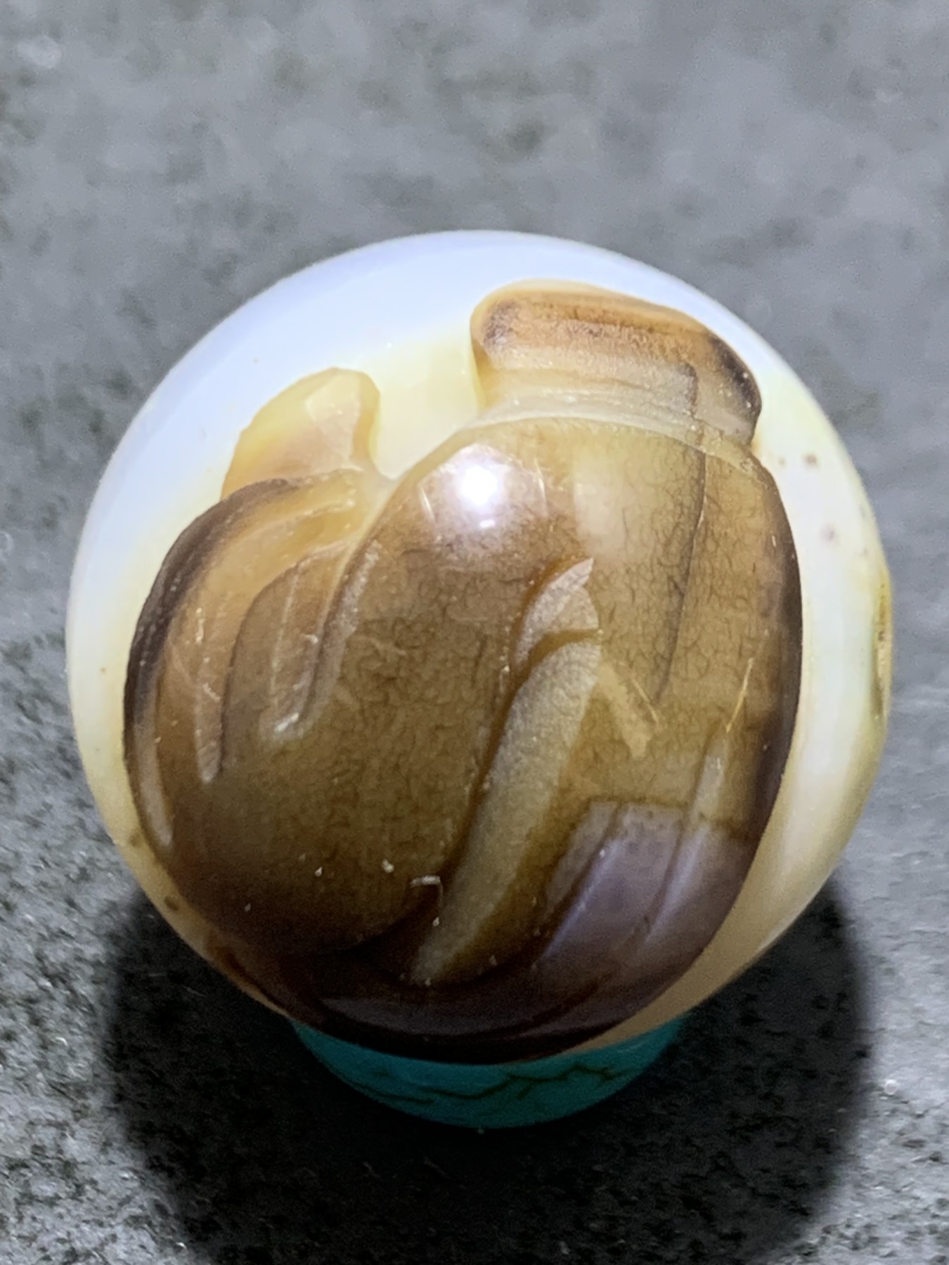 精美高玉化亚光海洋玉髓手工俏色巧雕一心向佛意境2.0圆珠一个！