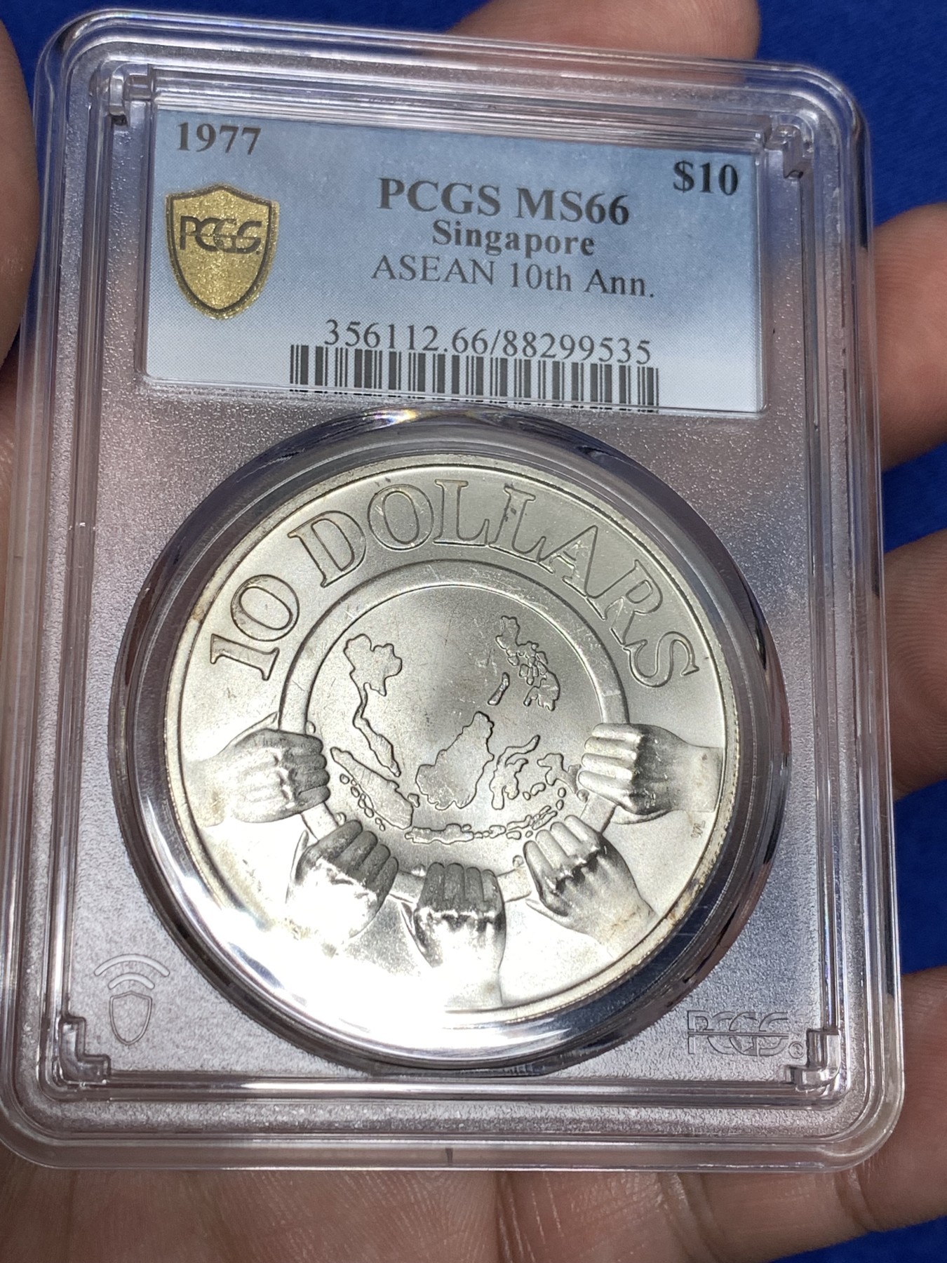 《竞宝斋》第198场-周日，周一 2场 (全场包邮) PCGS MS66 1977新加坡东盟10周年银币 原光好品
