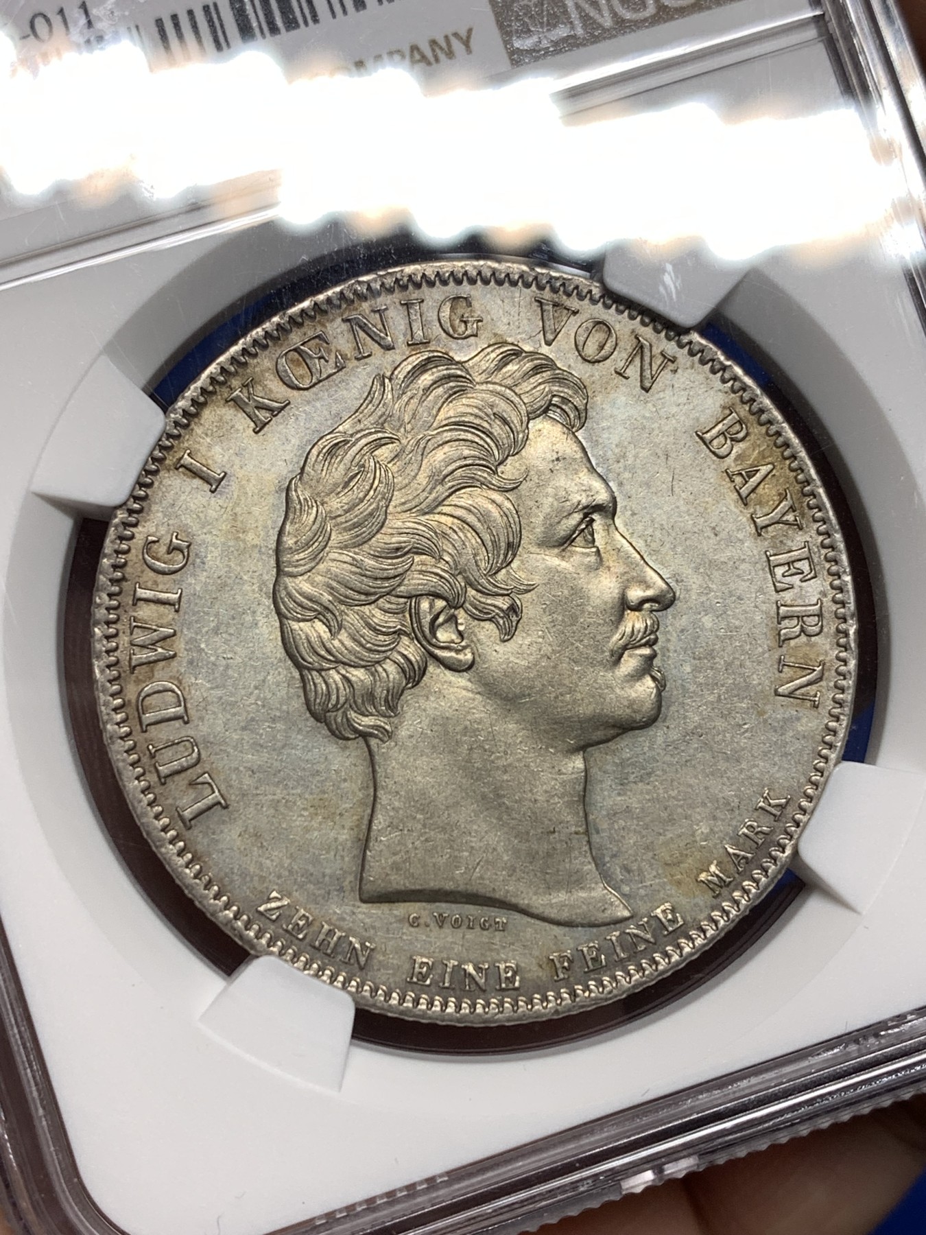 《竞宝斋》第198场-周日，周一 2场 (全场包邮) NGC MS61 德国 巴伐利亚 1835年  马克西米利安·约瑟夫国王纪念碑 泰勒银币 细节包浆都很好 难得品种