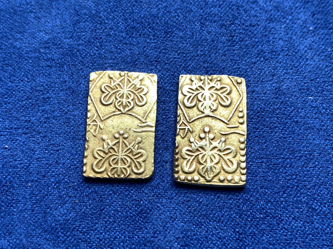 《竞宝斋》第198场-周日，周一 2场 (全场包邮) 两枚一组 日本明治二分金