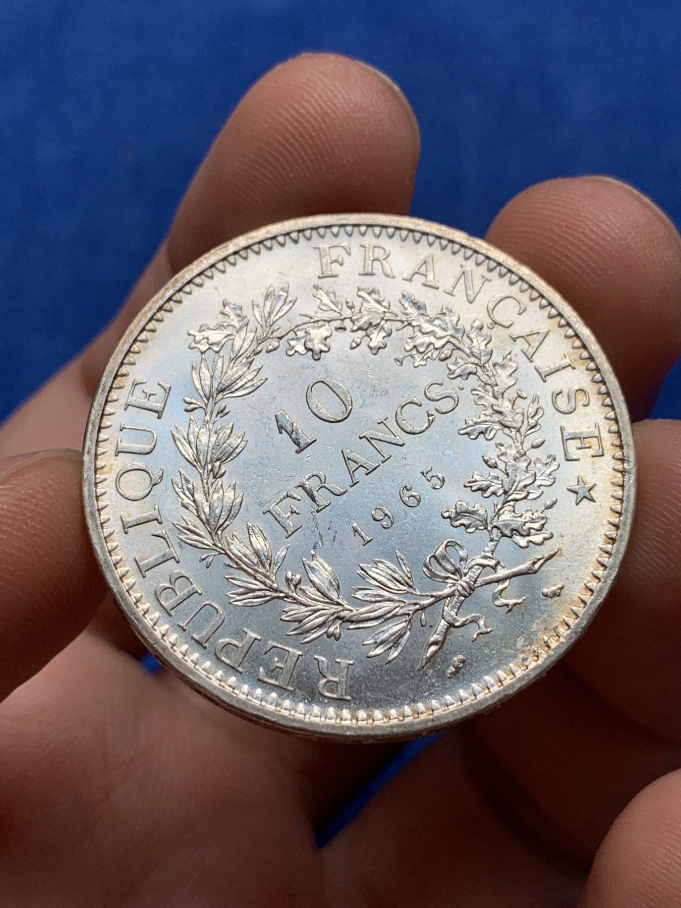 《竞宝斋》第198场-周日，周一 2场 (全场包邮) 法国1965年大力神10法郎银币