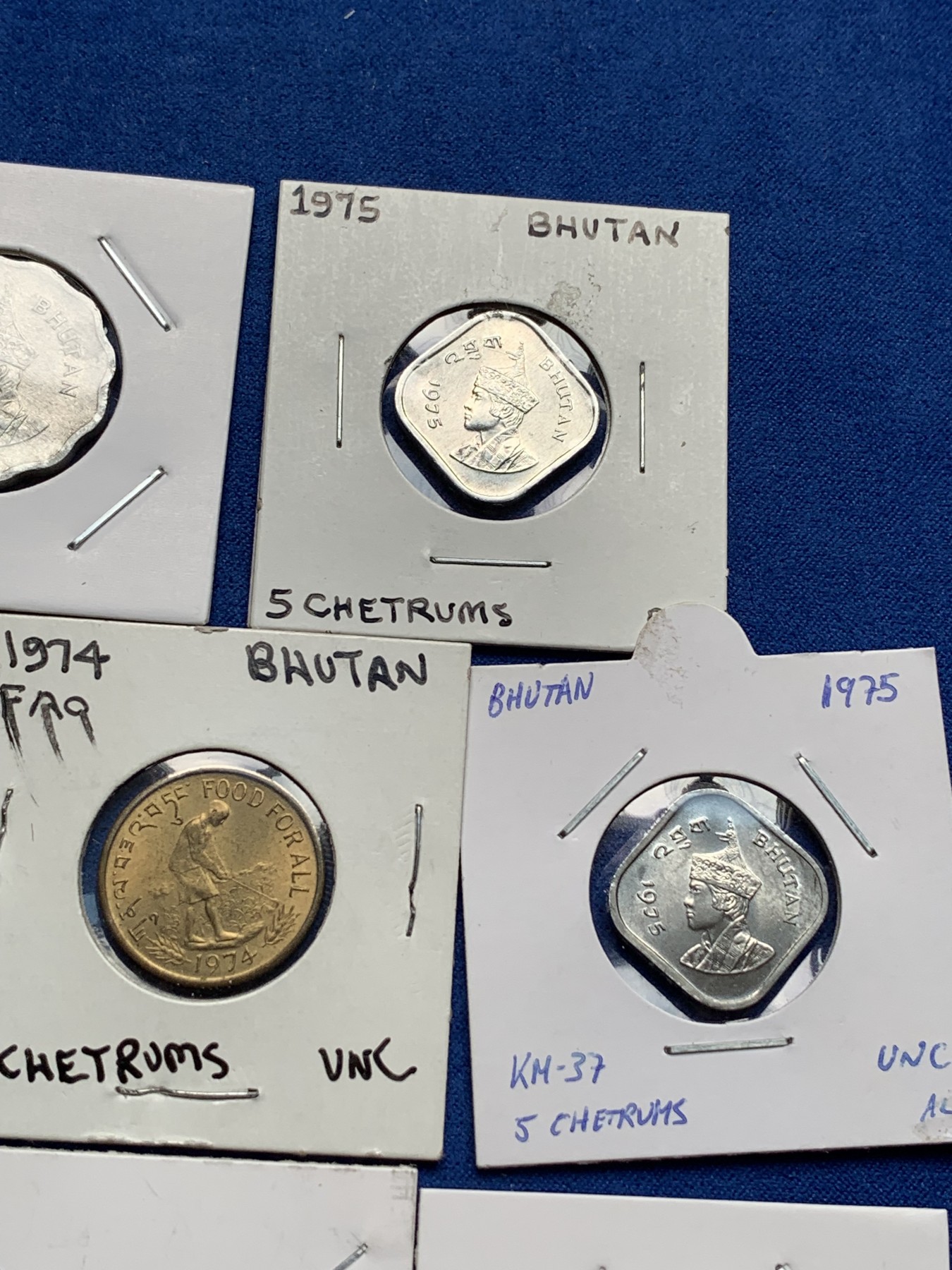 《竞宝斋》第198场-周日，周一 2场 (全场包邮) 11枚一组 不丹70年代各种面值硬币一组 品相XF-BU