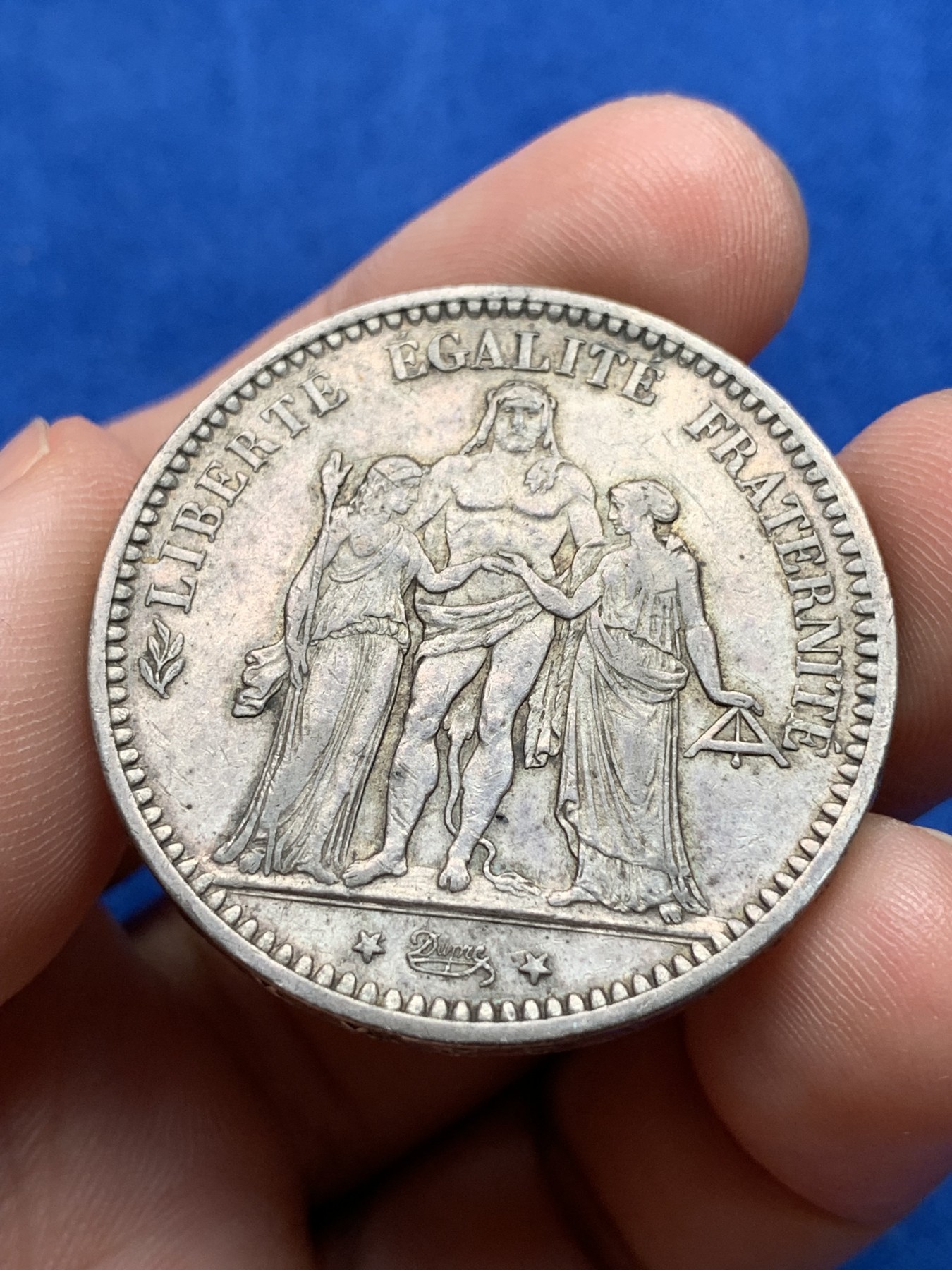 《竞宝斋》第198场-周日，周一 2场 (全场包邮) 法国1873（K） 大力神5法郎银币 磨损不大，适合盘玩的大银币 比较少的年份跟版本