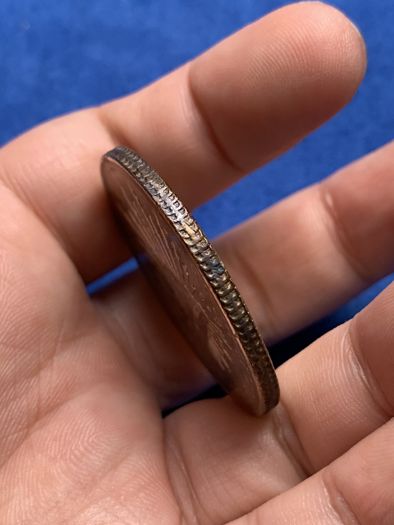 《竞宝斋》第198场-周日，周一 2场 (全场包邮) 墨西哥花边鹰洋八瑞尔银币  1894年zs厂  有洗过 全羽 细节见图