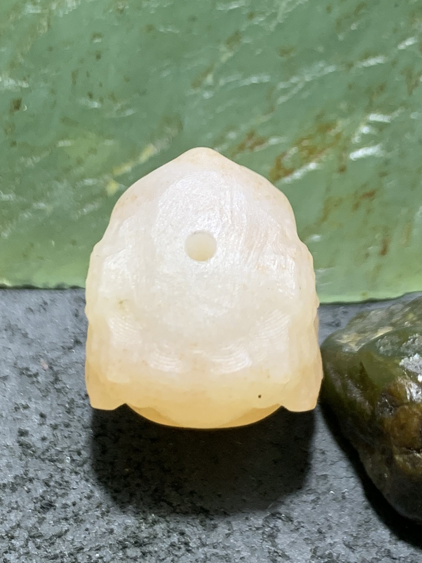 放福利！精美天然阿拉善玛瑙手工雕刻大黑天黄财神珠子（吊坠）一颗，