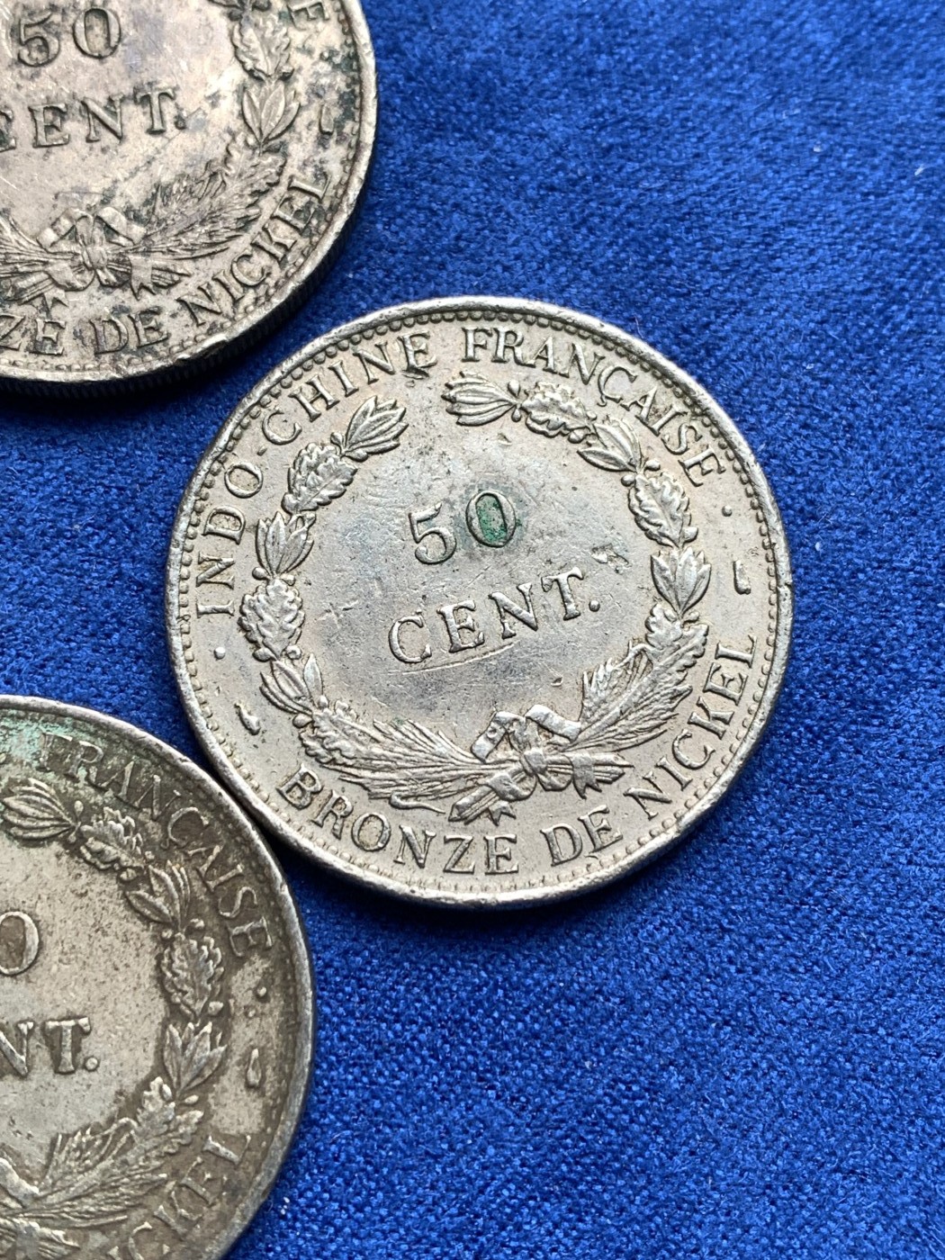 《竞宝斋》第198场-周日，周一 2场 (全场包邮) 3枚一组 法属印支1946年坐洋50分镍币