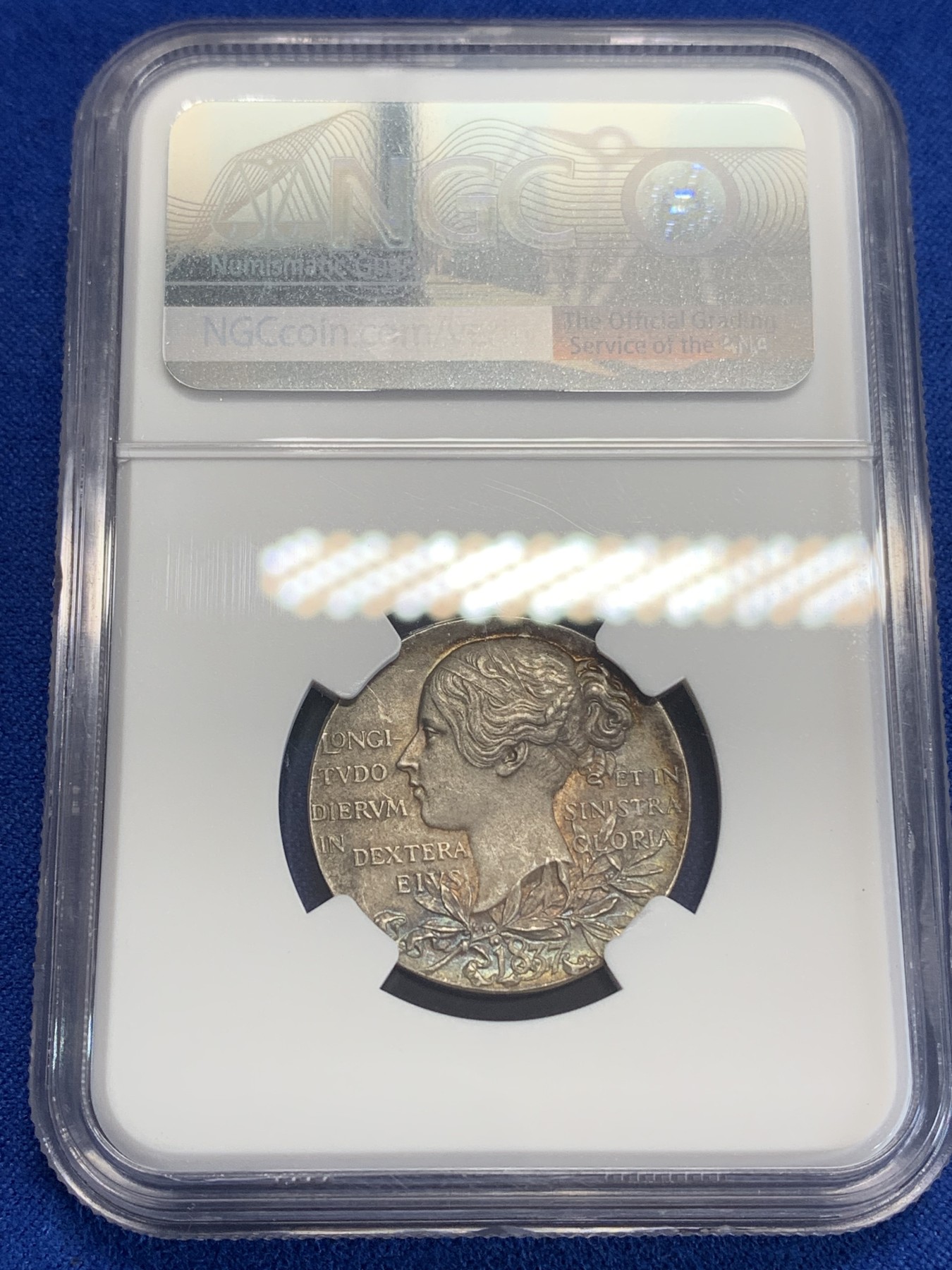 《竞宝斋》第198场-周日，周一 2场 (全场包邮) NGC-MS62 英国1897年维多利亚加冕60周年纪念银章，原味五彩