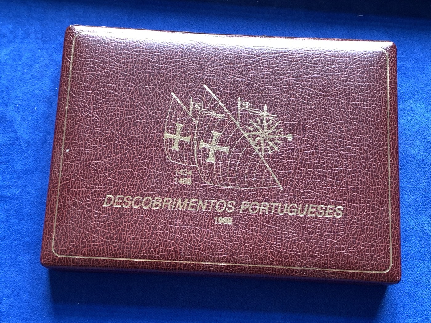 《竞宝斋》第198场-周日，周一 2场 (全场包邮) 原盒证书 葡萄牙1988年 大航海系列第一套 4枚组 100埃斯库多精制大银币 16.5克/枚