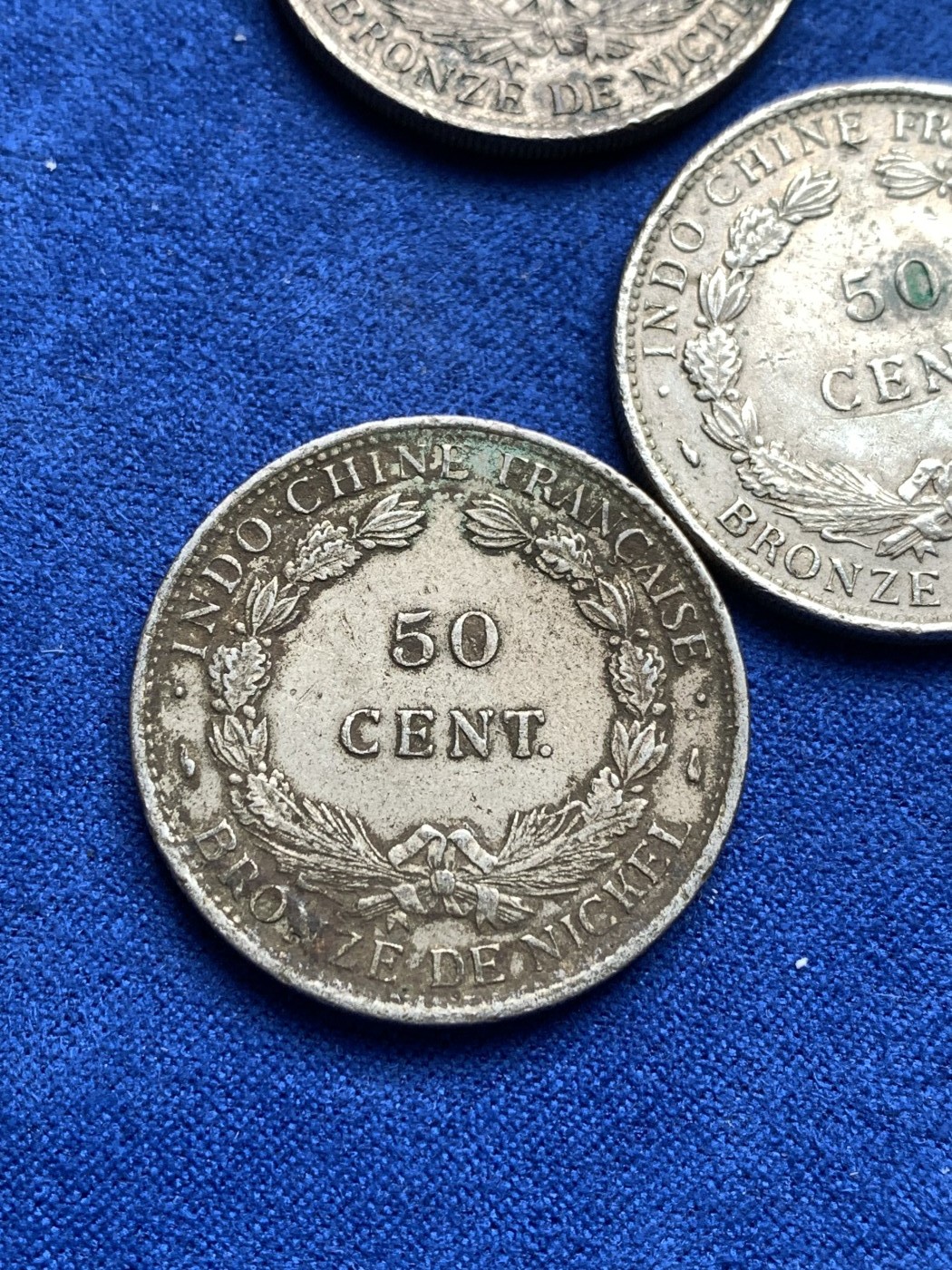 《竞宝斋》第198场-周日，周一 2场 (全场包邮) 3枚一组 法属印支1946年坐洋50分镍币