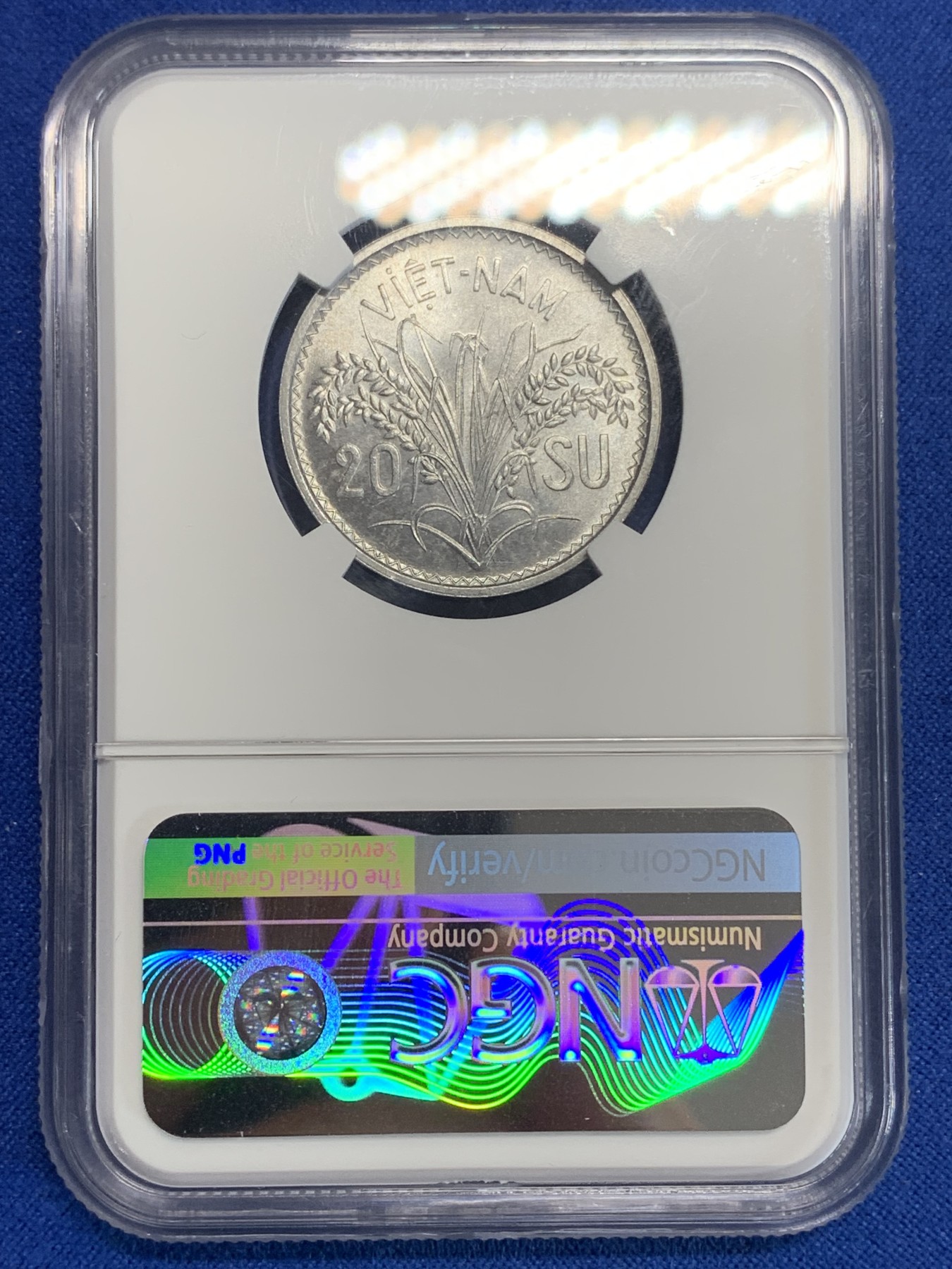 《竞宝斋》第198场-周日，周一 2场 (全场包邮) NGC MS63 越南1953三美女20苏铝币