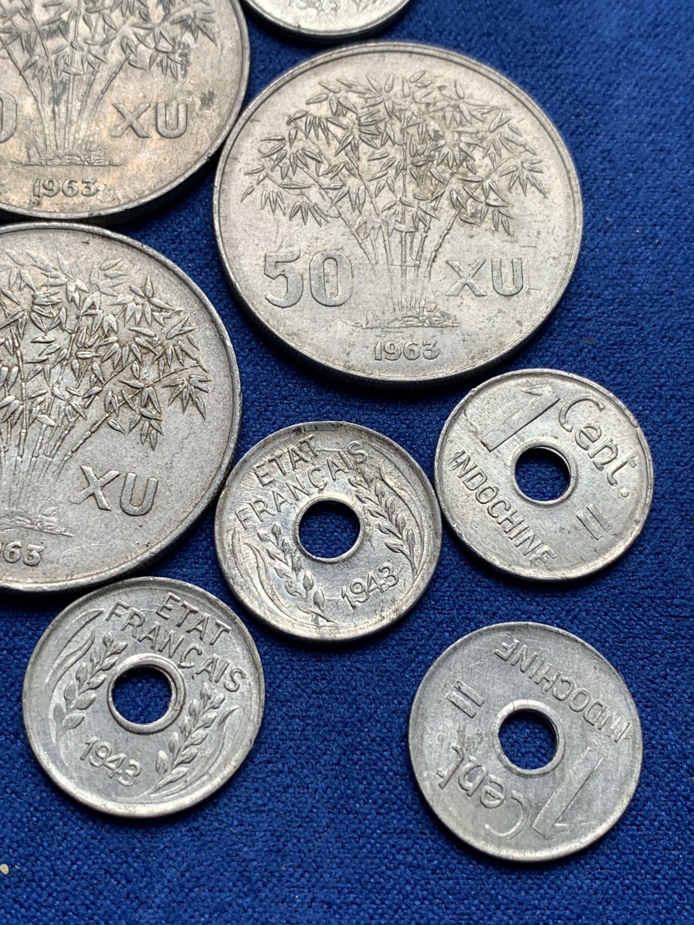 《竞宝斋》第198场-周日，周一 2场 (全场包邮) 8枚一组 越南铝币