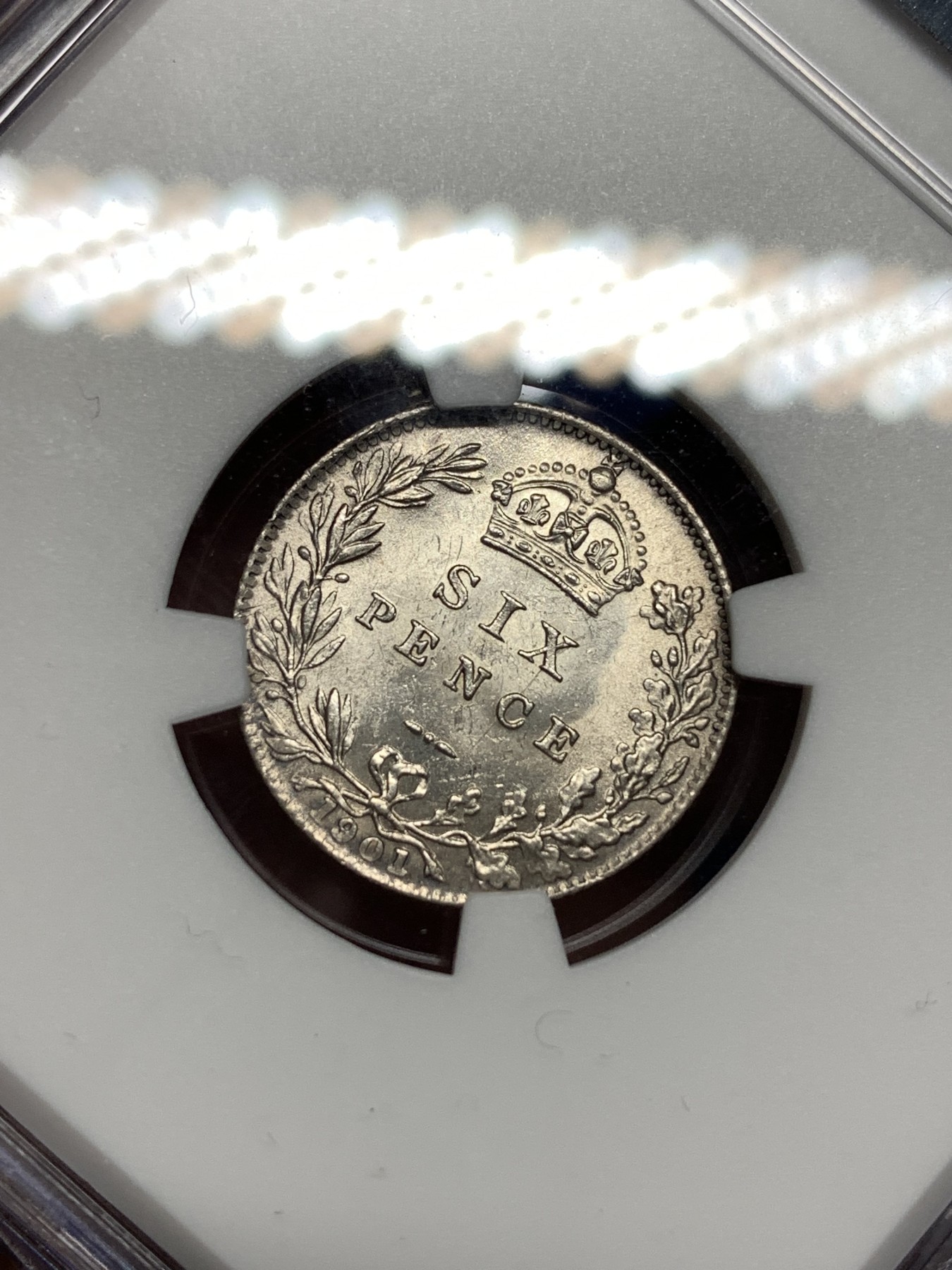 《竞宝斋》第198场-周日，周一 2场 (全场包邮) NGC-MS63 英国1901老维6便士银币 包浆漂亮