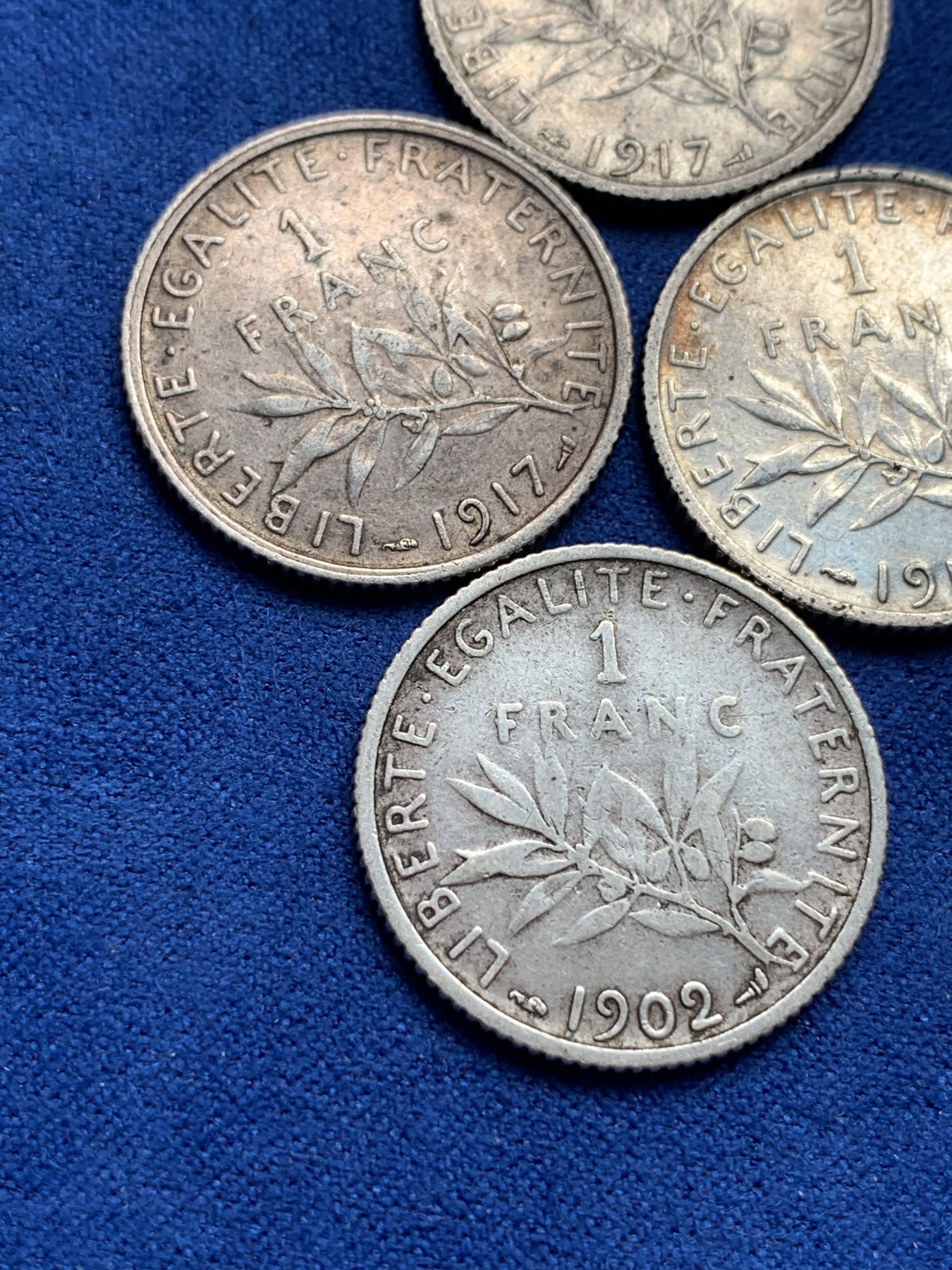 《竞宝斋》第198场-周日，周一 2场 (全场包邮) 4枚一组 法国播种女神一法郎银币   品相如图