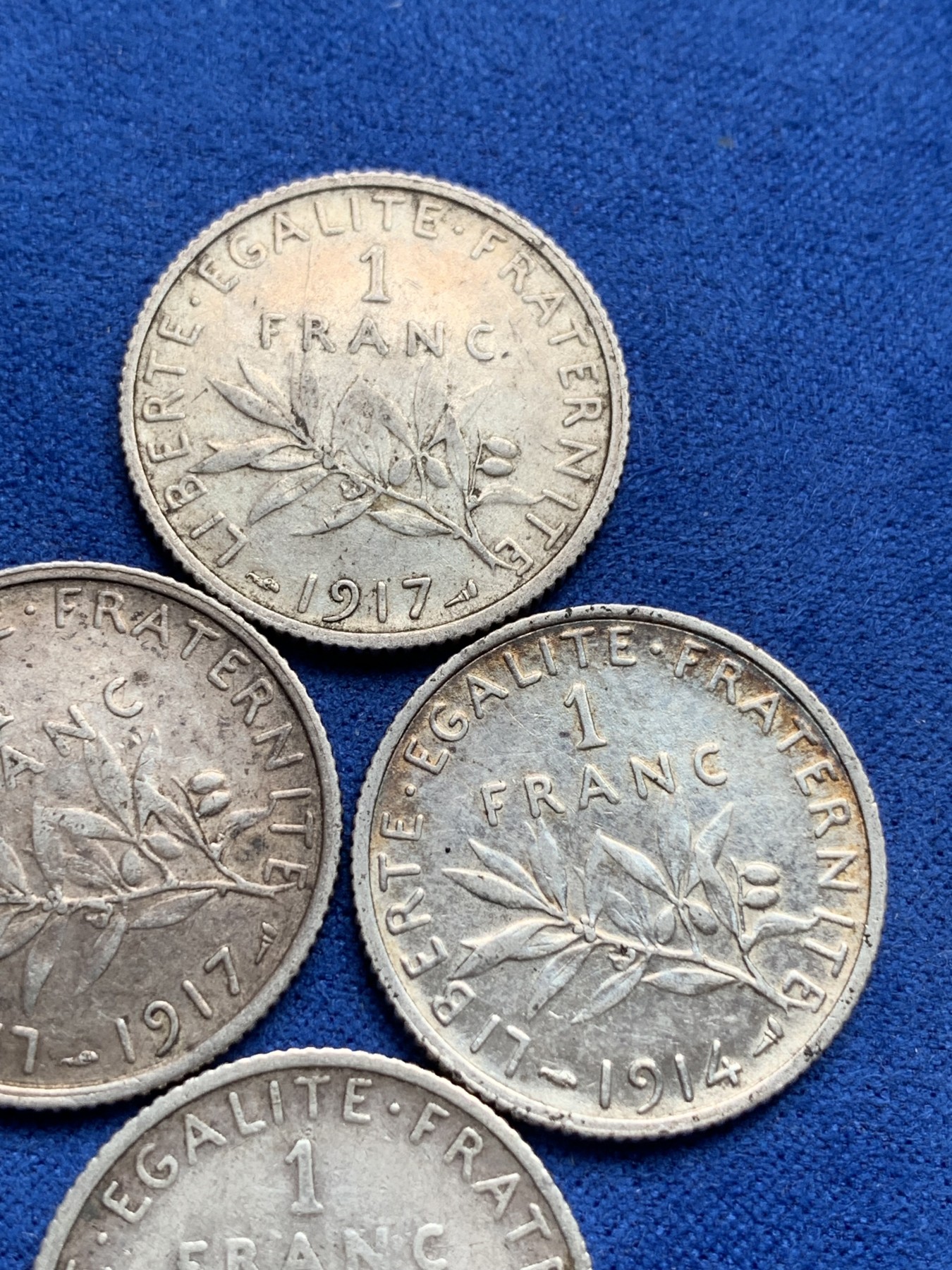 《竞宝斋》第198场-周日，周一 2场 (全场包邮) 4枚一组 法国播种女神一法郎银币   品相如图