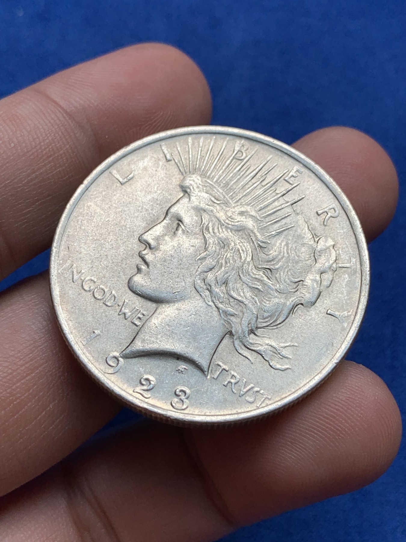 《竞宝斋》第198场-周日，周一 2场 (全场包邮) 美国 1923年 和平女神1元银币