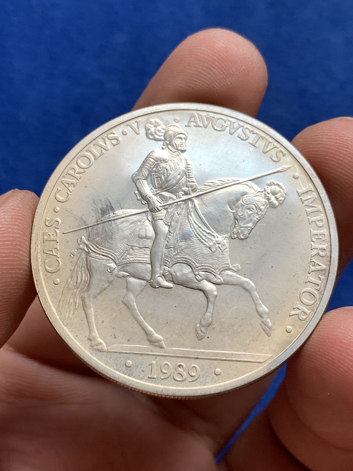 《竞宝斋》第198场-周日，周一 2场 (全场包邮) 西班牙1989年 骑士5ECU大银币 33.6克 原盒证书